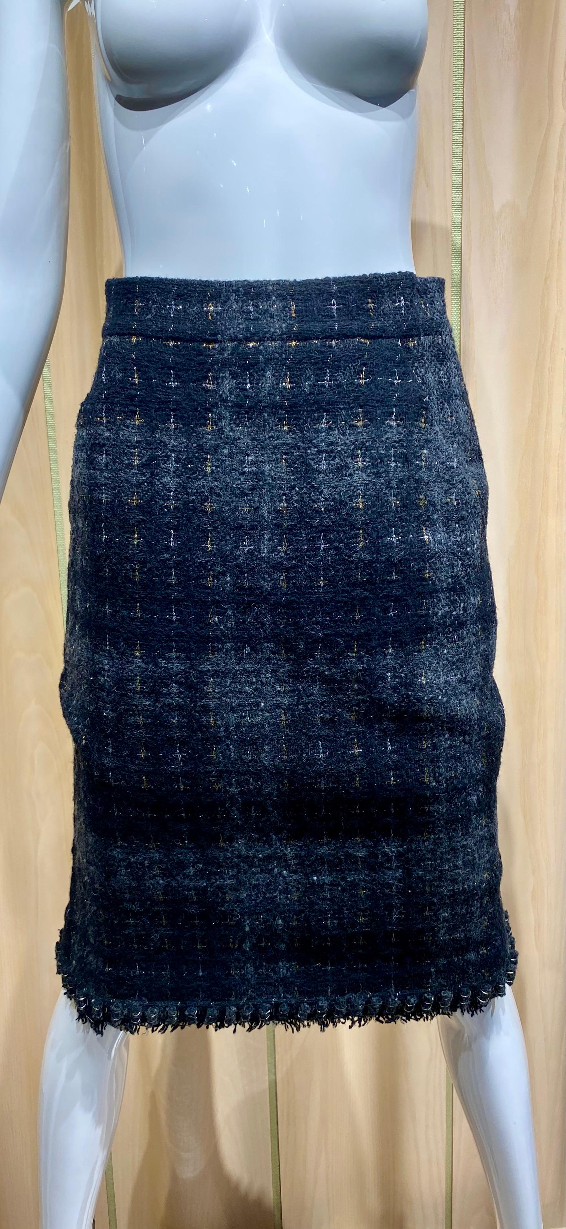 Chanel Grey and Black Wool Skirt Suit For Sale 7