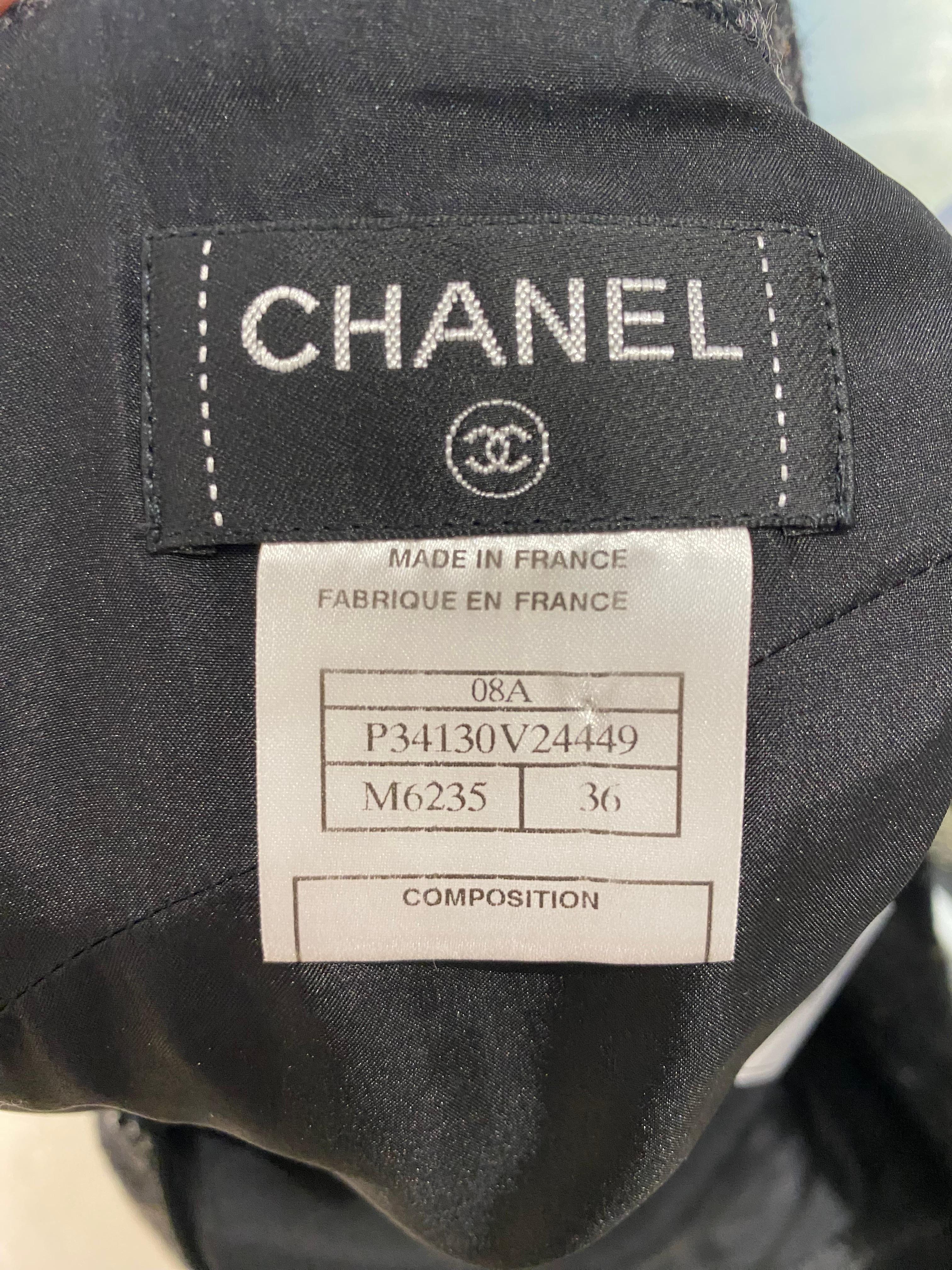 Chanel Grey and Black Wool Skirt Suit For Sale 8