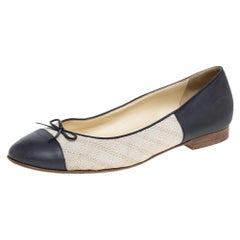 Chanel Grey/Beige Canvas And Leather Bow Cap Toe Ballet Flats Size 40.5