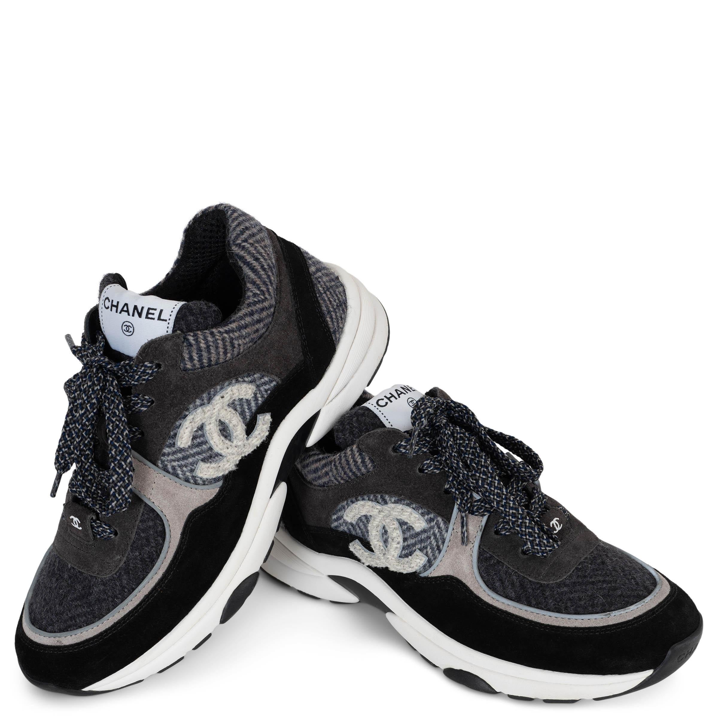 Chanel grigio e nero 22K TWEED & SUEDE Scarpe da ginnastica LOW TOP 38 in vendita 1