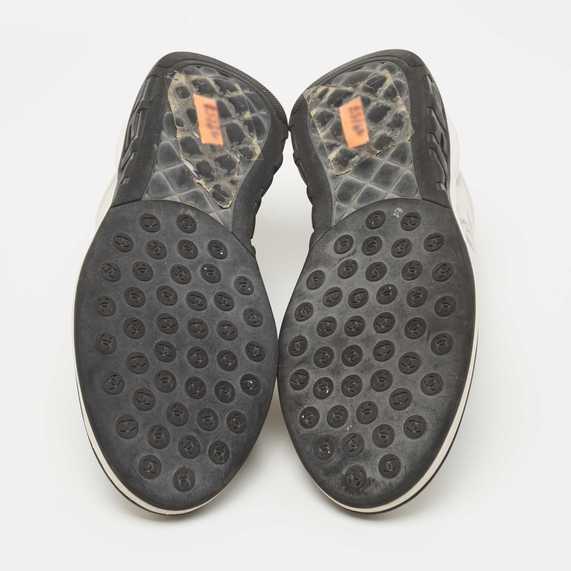 Chanel Grey/Black Mesh Lycra CC Sneakers Size 39 3
