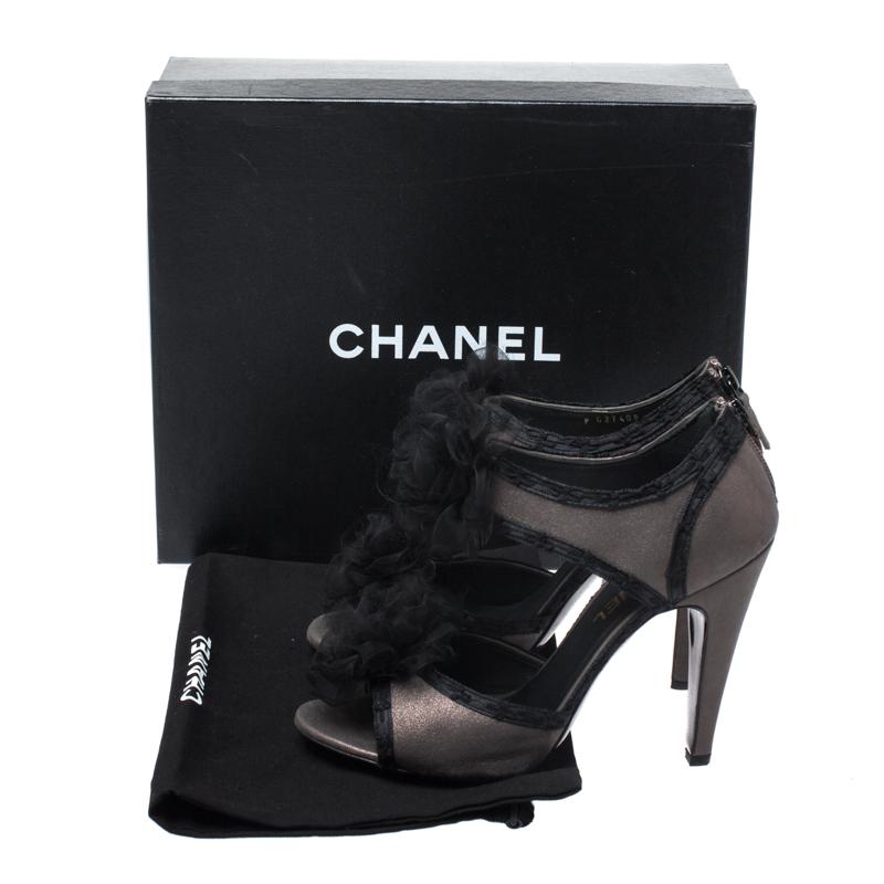 Chanel Grey/Black Nubuck And Satin Tulle Camellia Open Toe Sandals Size 39 5