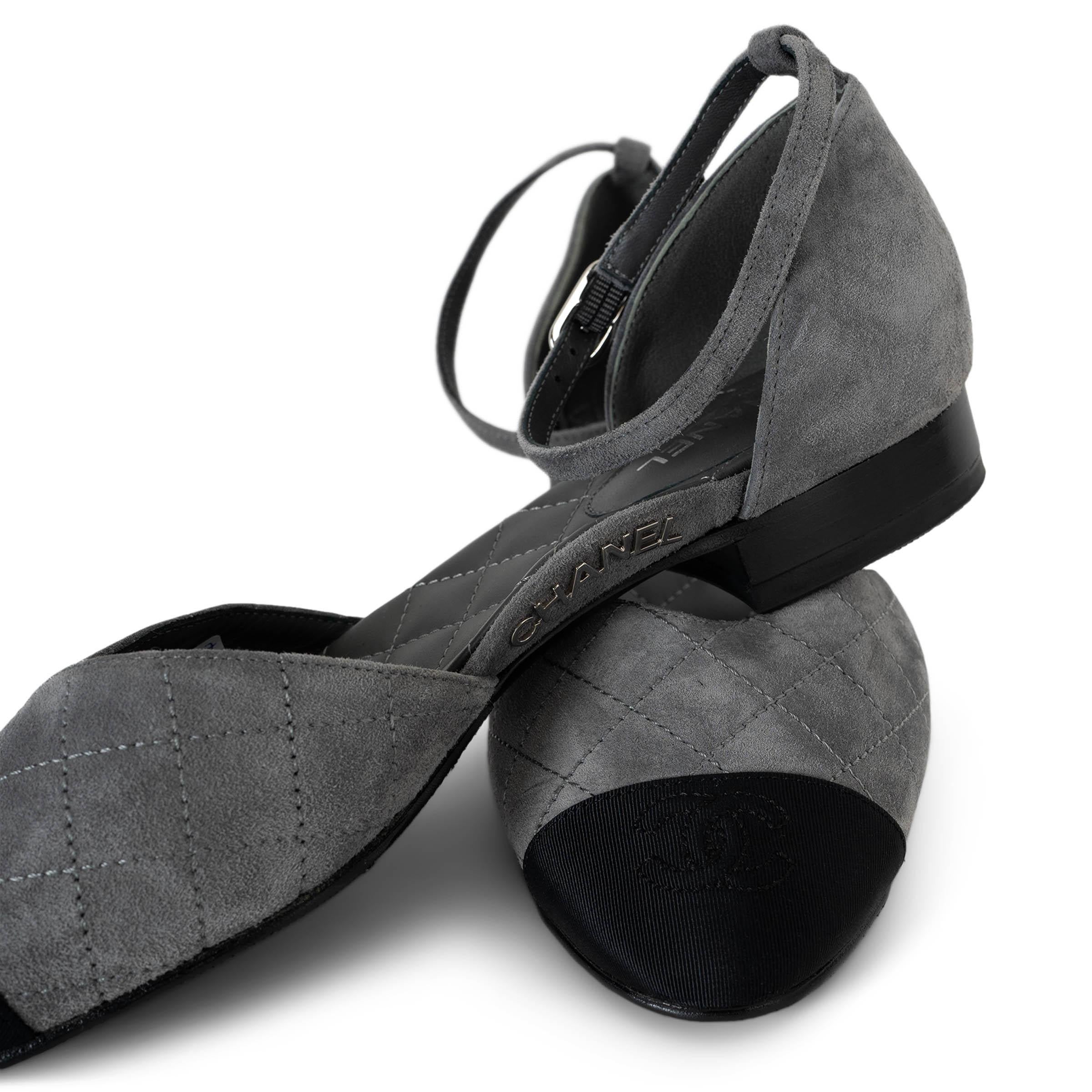 CHANEL grey & black suede & grosgrain 20S MARY JANE Flats Shoes 39 2