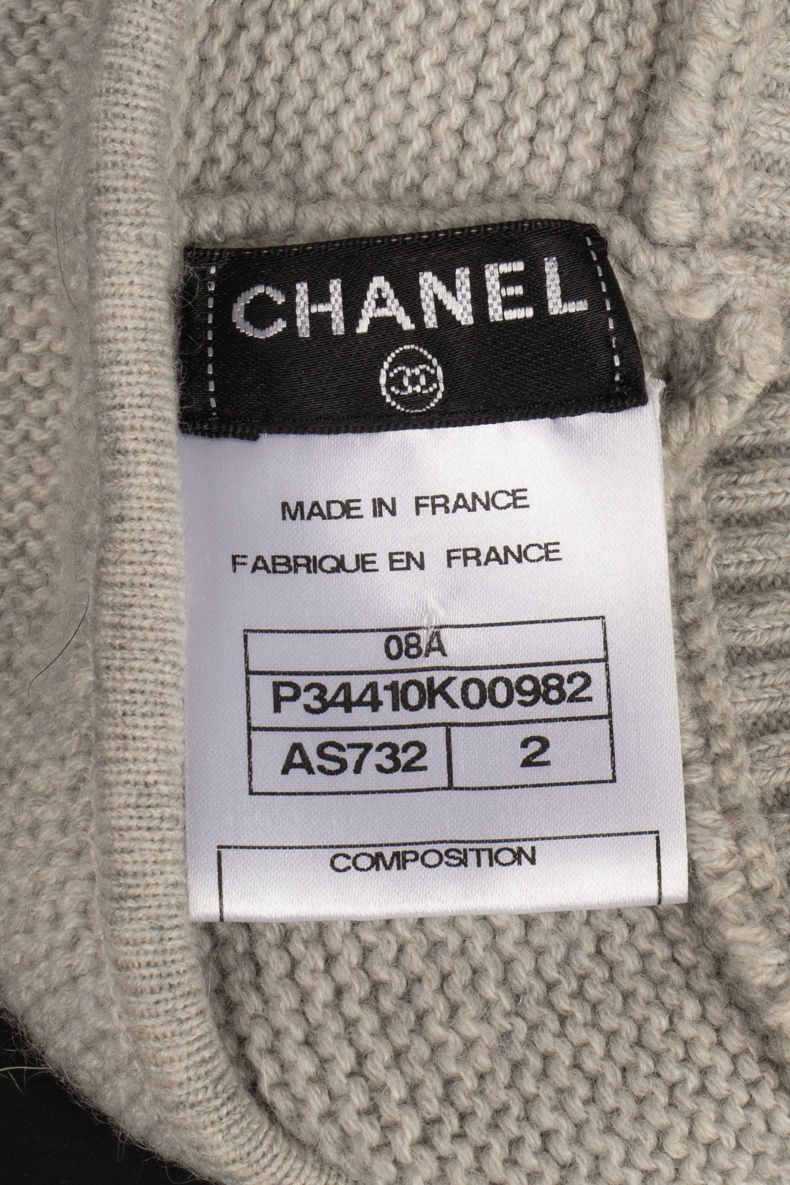 Women's Chanel Grey Blended Cashmere Beret Hat, 2008 For Sale