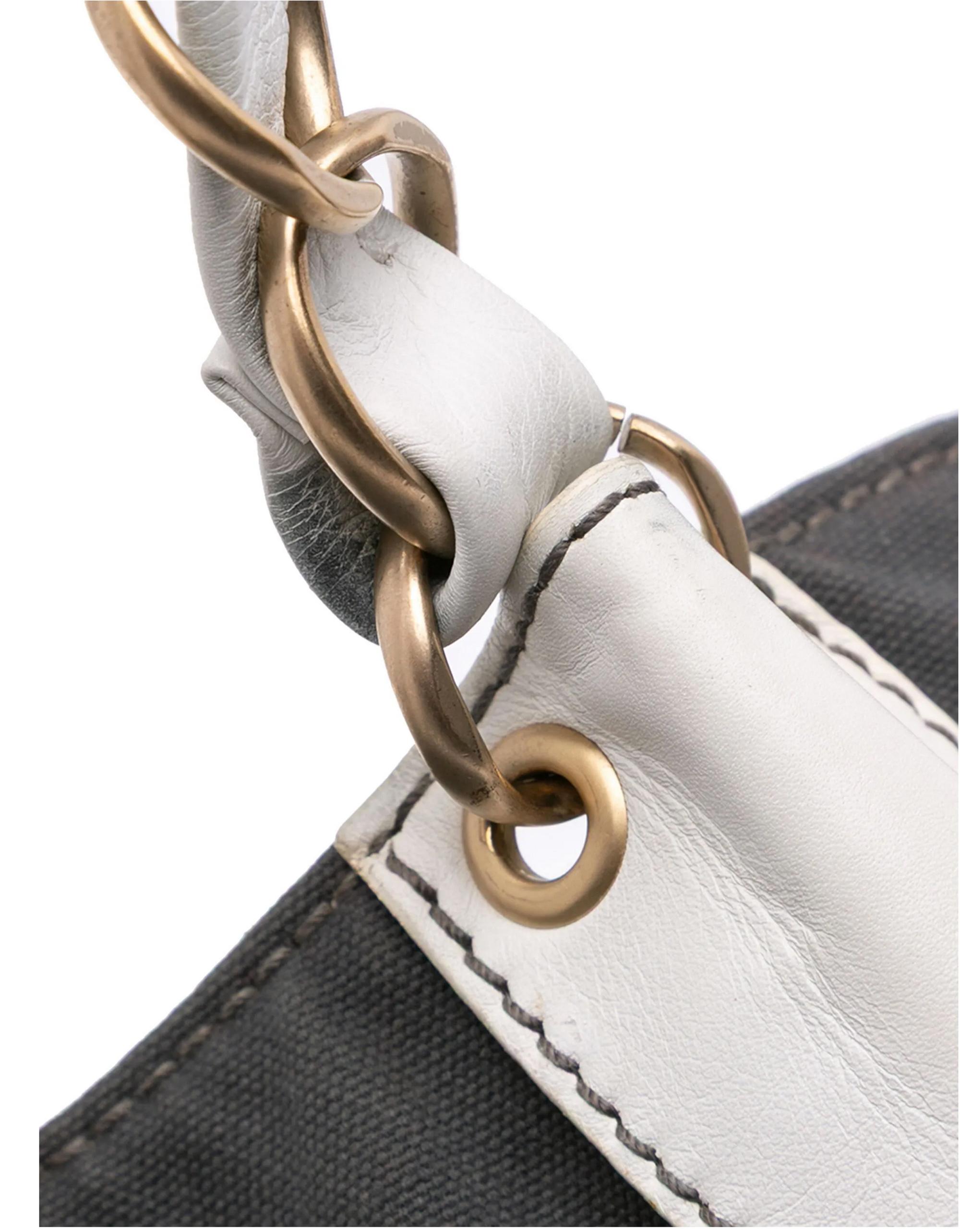 Chanel Grey Canvas Olsen Bag In Good Condition For Sale In Paris, FR