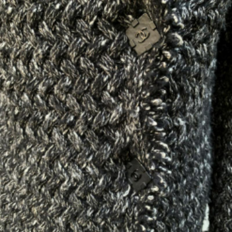 Chanel Cardigan lungo grigio in misto cashmere Taglia 40 FR in vendita 1