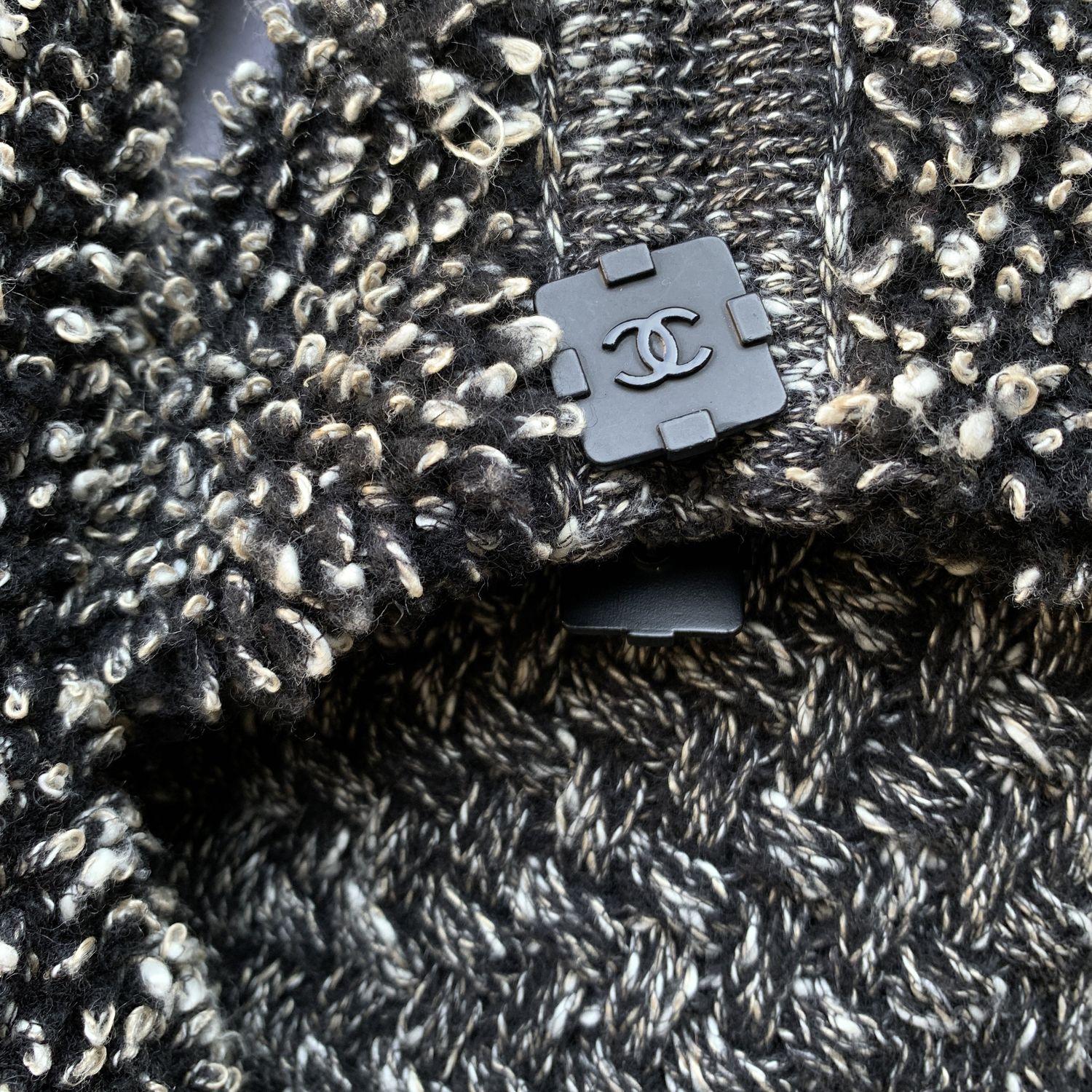 Chanel Grau Kaschmir-Mischung lange Strickjacke Mantel Größe 40 FR im Angebot 2