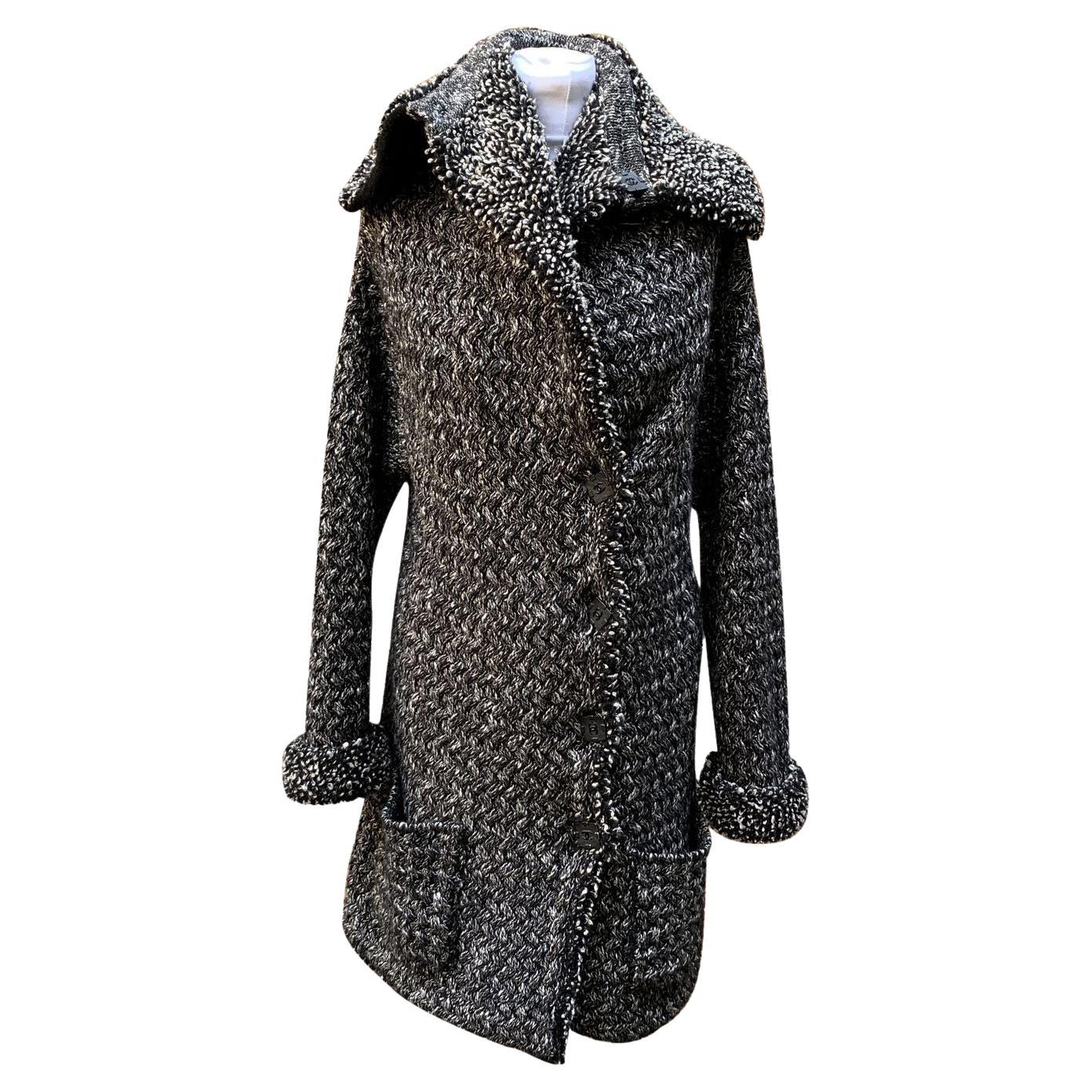 Chanel Grau Kaschmir-Mischung lange Strickjacke Mantel Größe 40 FR im Angebot