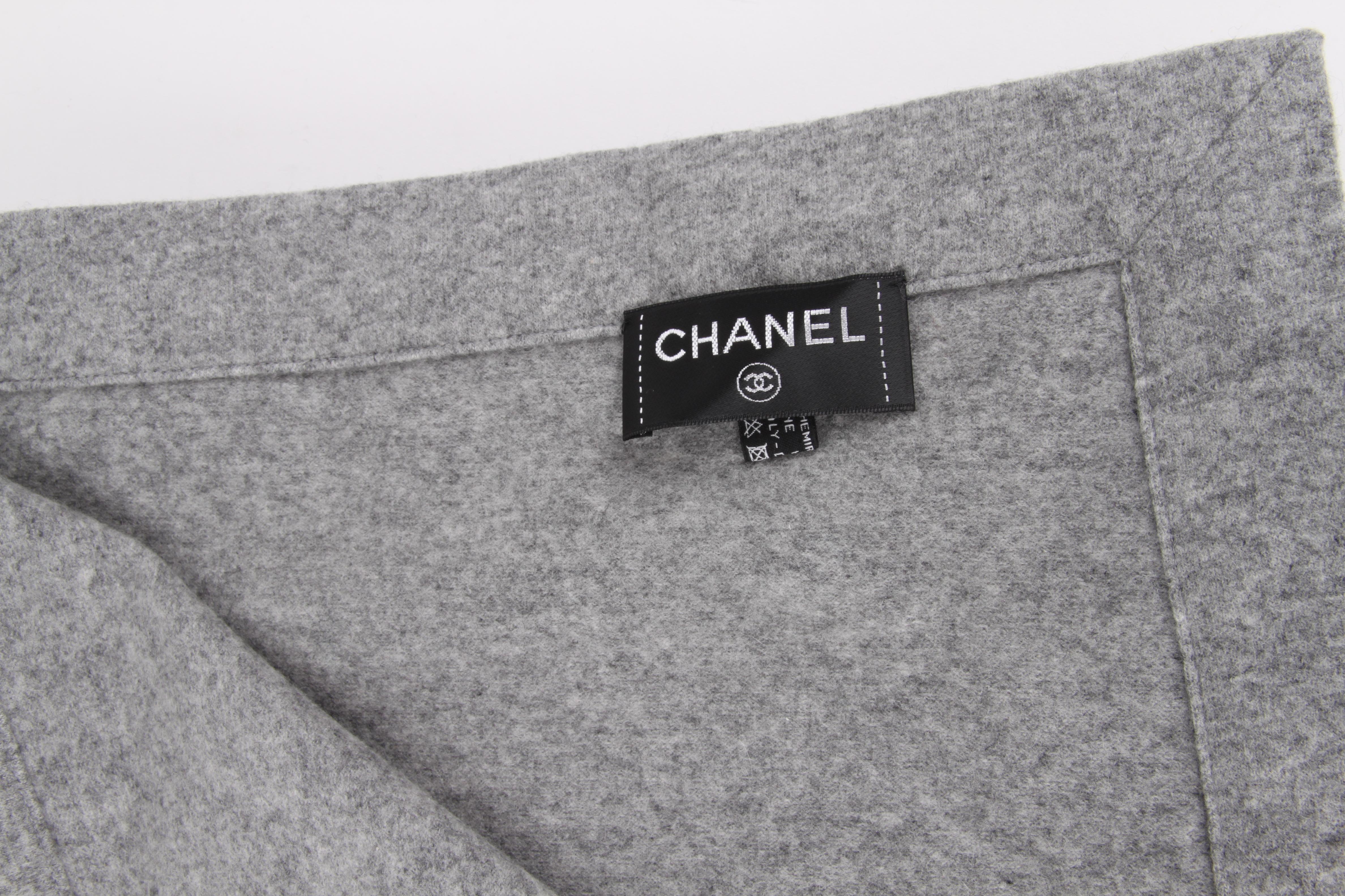 Chanel Grey Cashmere Three-Piece Travel Set For Sale 2