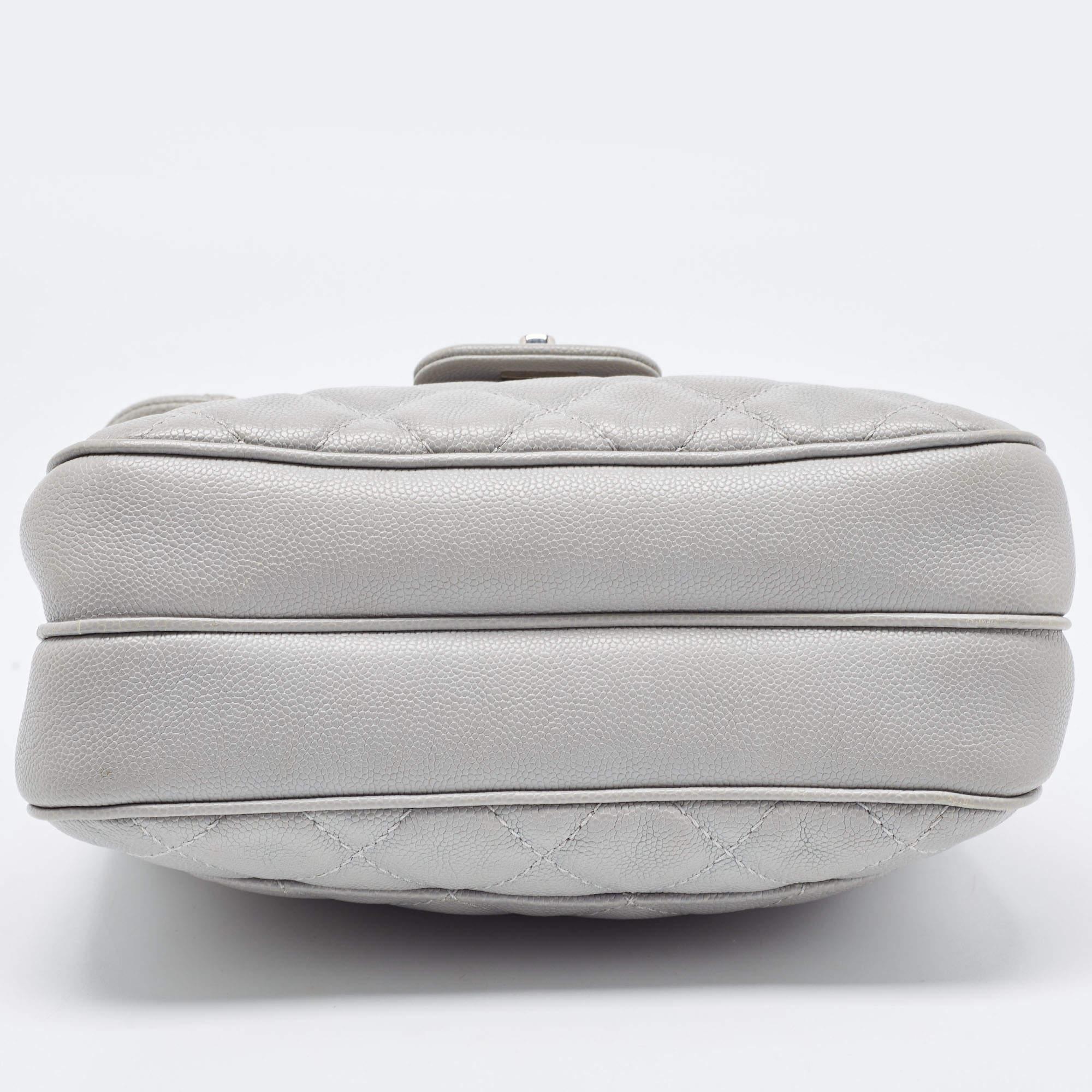 Chanel Grey Caviar Leather Medium Urban Companion Flap Bag For Sale 2