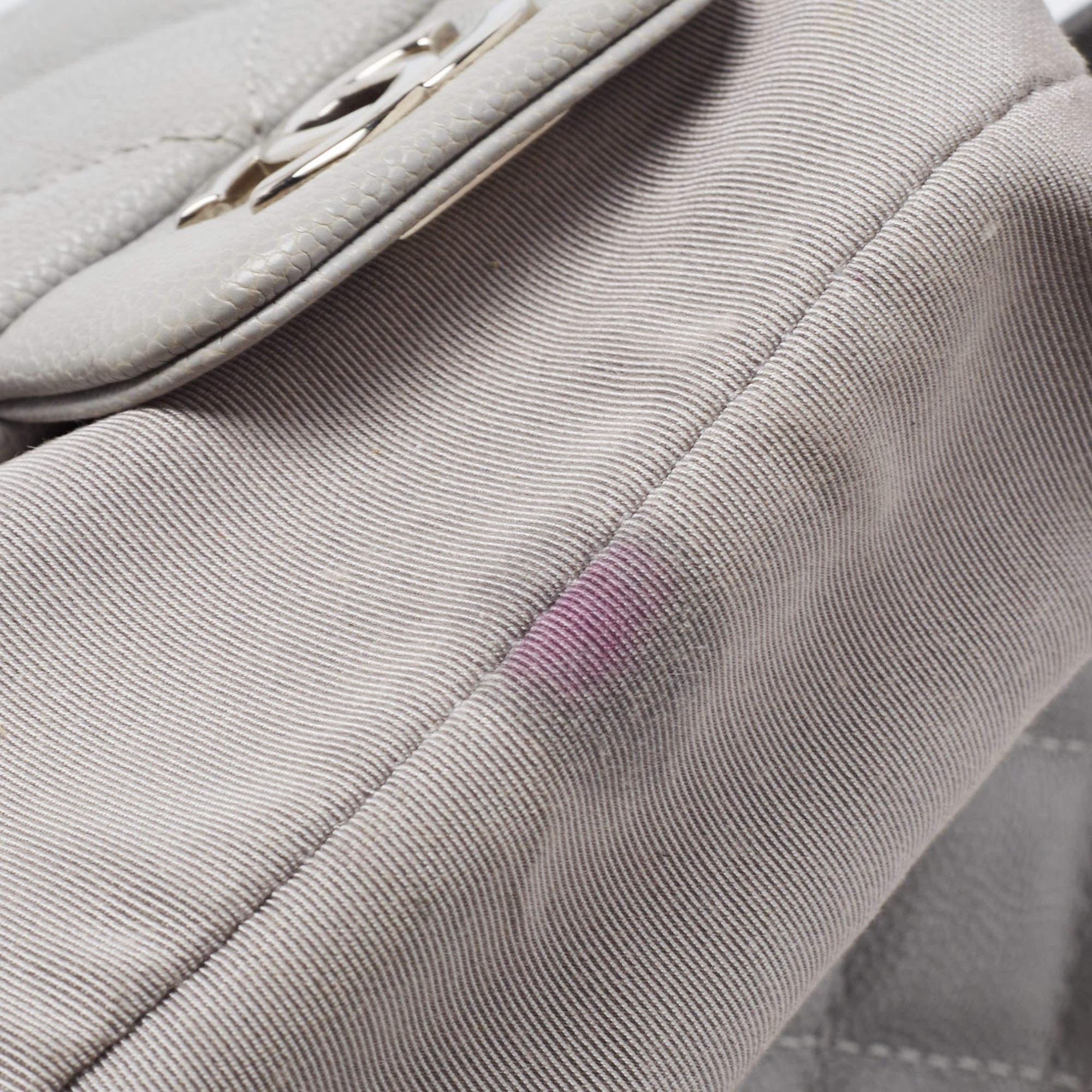 Chanel Grey Caviar Leather Medium Urban Companion Flap Bag For Sale 4