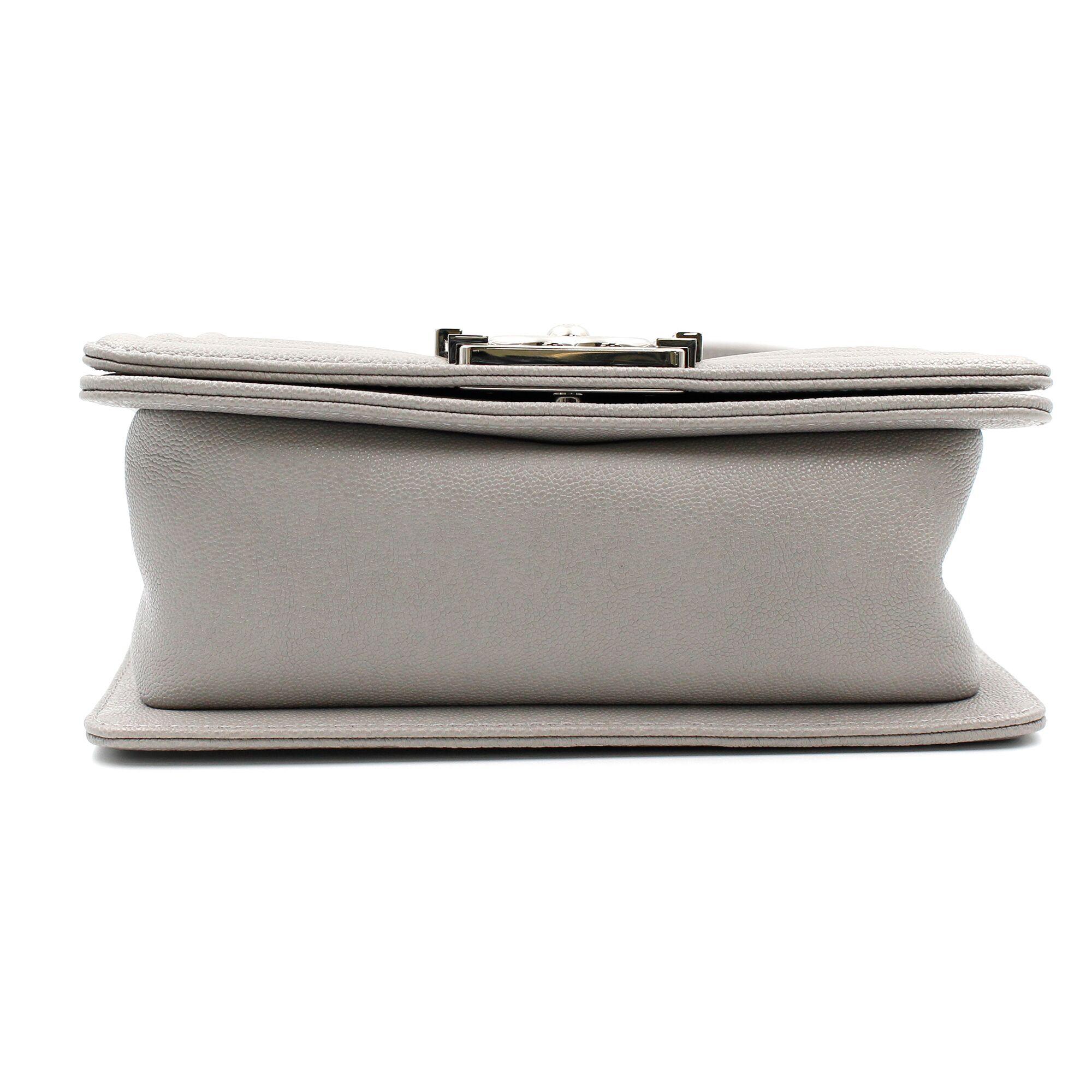 Chanel Grey Caviar Quilted Leather Silver Tone Metal Small Boy Flap Bag A67085 In New Condition In New York, NY