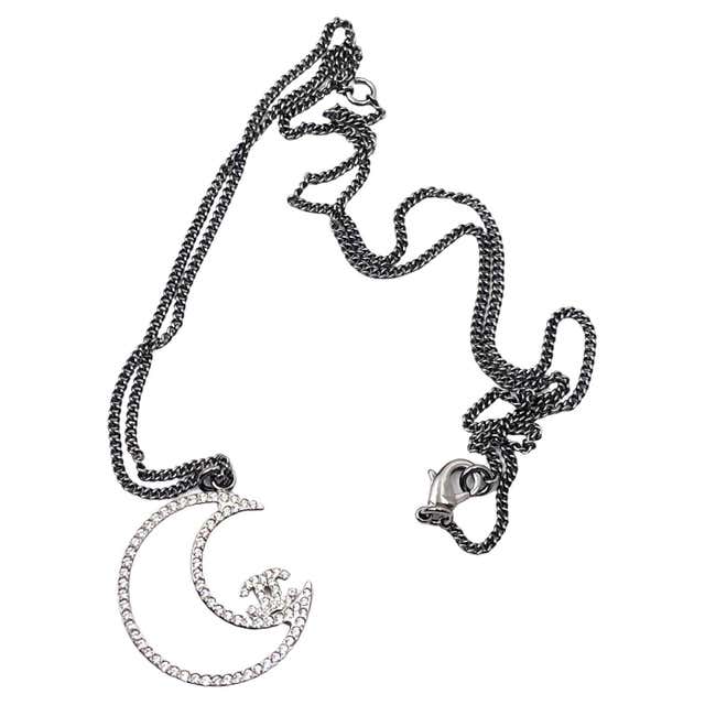 Chanel Silver CC Pendant Ring Crystal Necklace For Sale at 1stDibs ...
