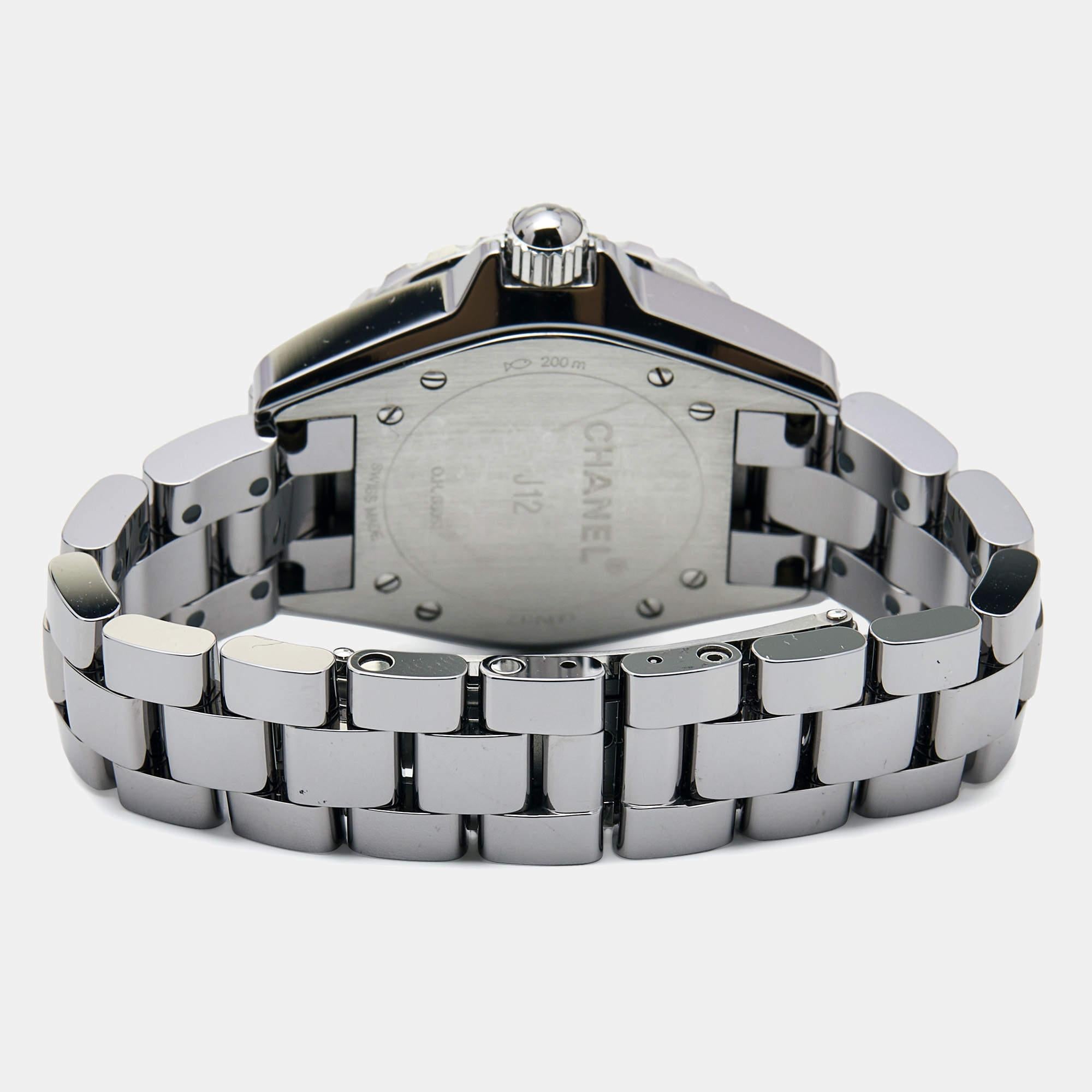 Chanel Grey Ceramic Stainless Steel J12 H2978 Women's Wristwatch 33 mm In Good Condition For Sale In Dubai, Al Qouz 2