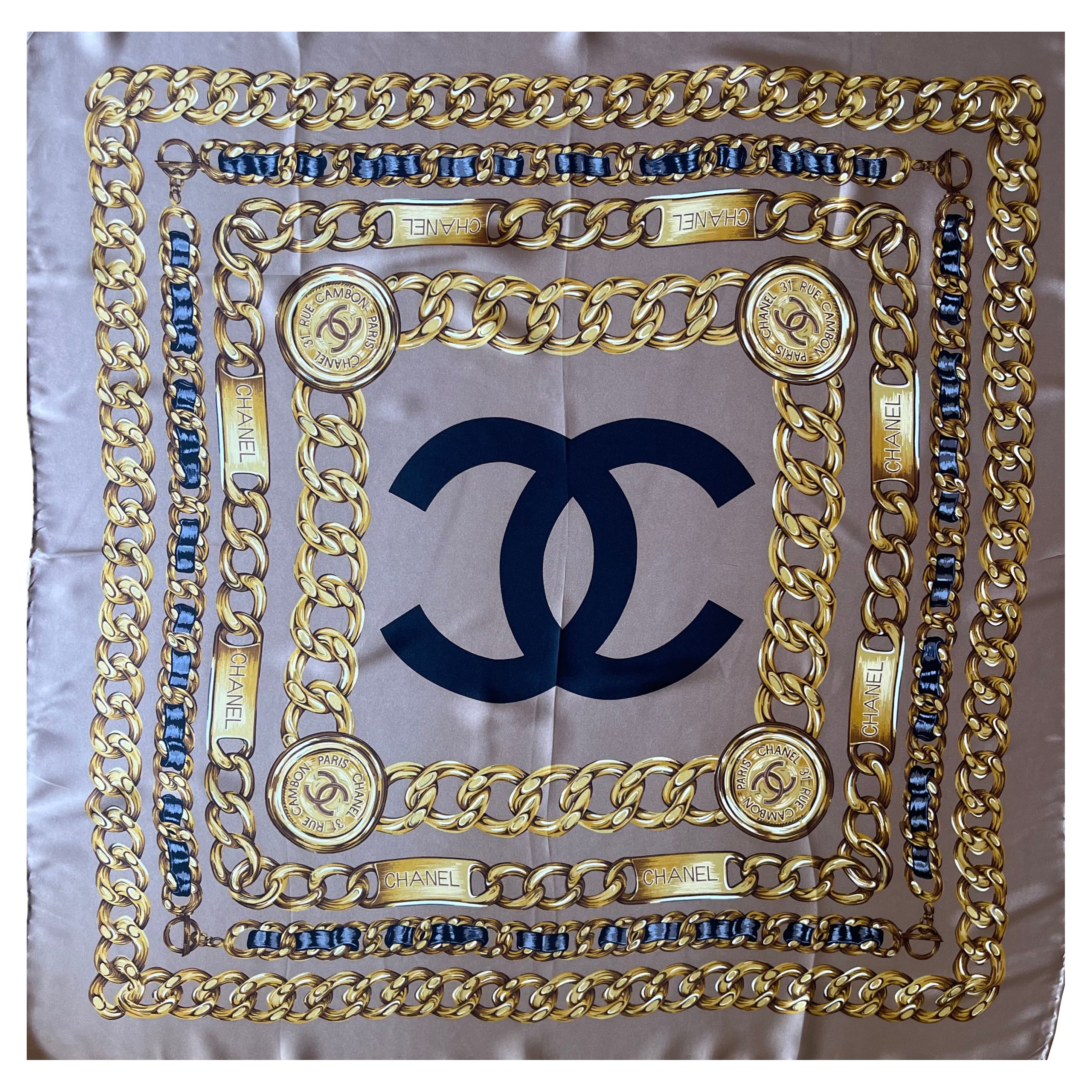 Chanel Grauer Ketten-Seidenschal