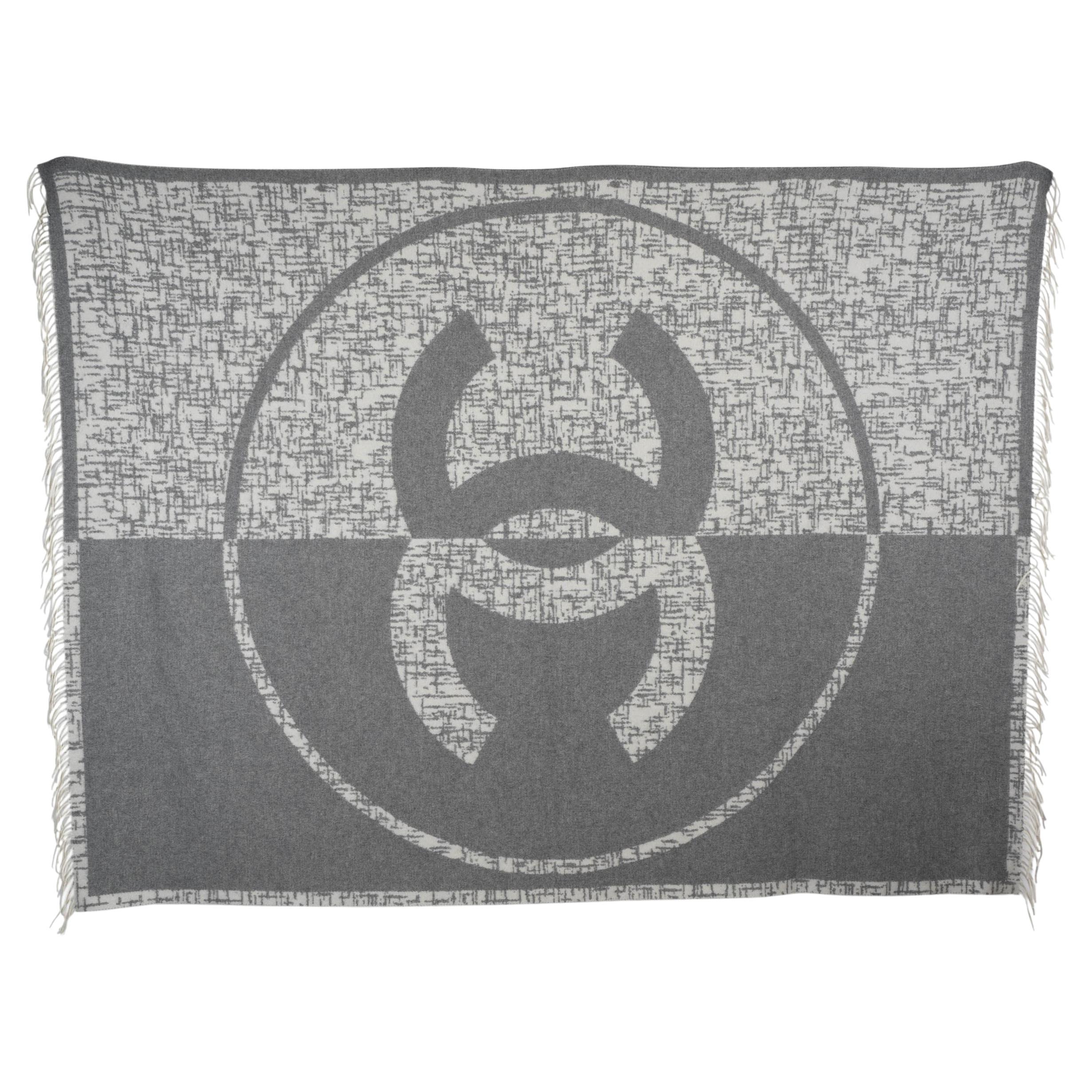 CHANEL grey & cream cashmere & wool CC Throw Blanket