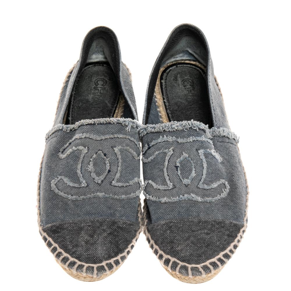 Chanel shoes are known for their unique designs that emanate the label's feminine verve and immaculate craftsmanship that makes their creations last season after season. Crafted from grey denim, these espadrille flats are a great combination of