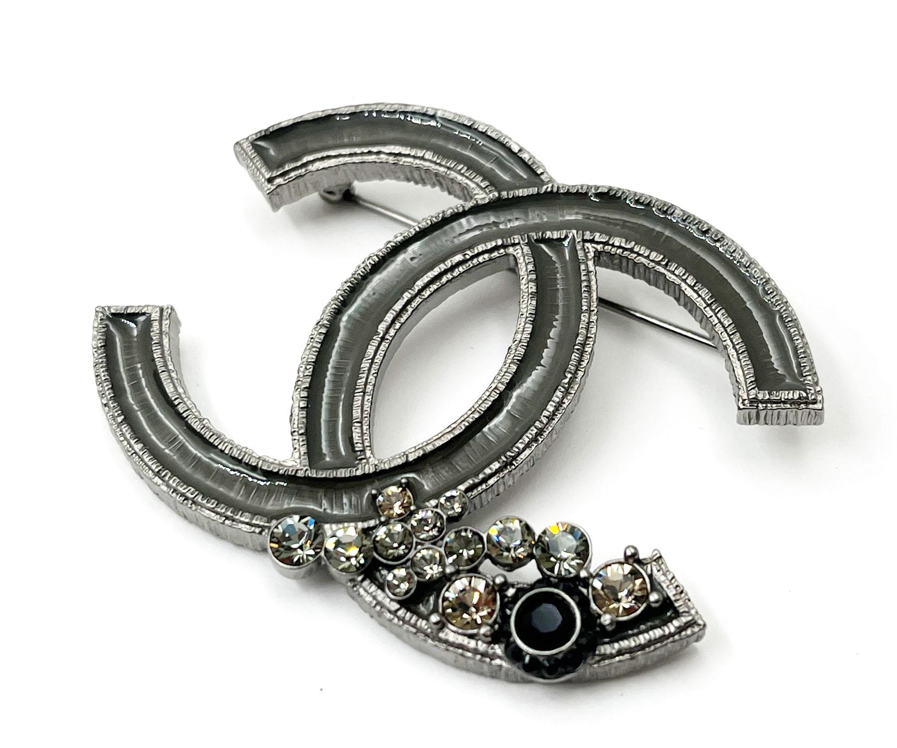 Chanel Grey Enamel CC Corner Crystals Large Brooch In Excellent Condition For Sale In Pasadena, CA