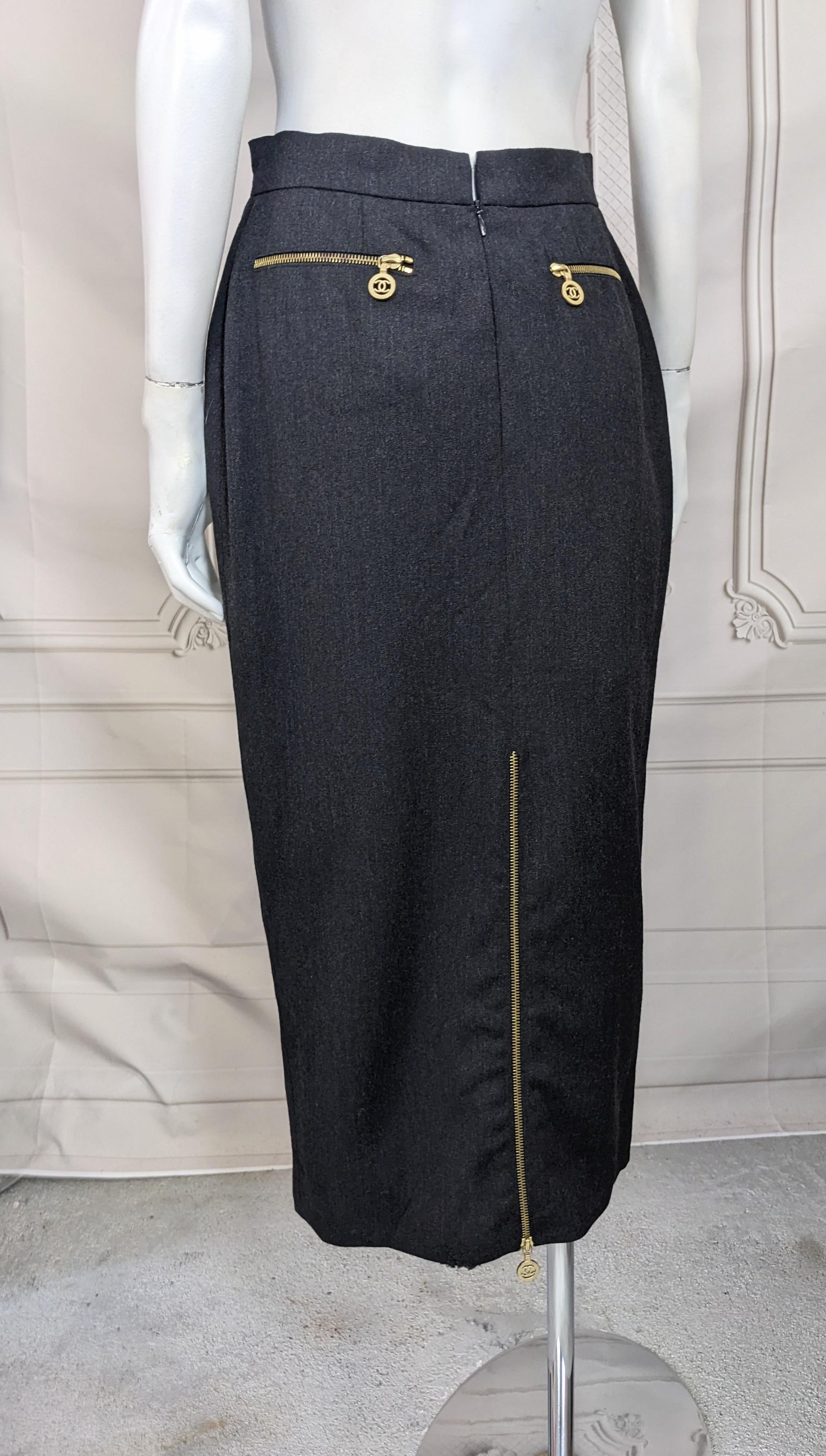 Chanel Grauer Stretch-Bleistiftrock aus Flanell im Angebot 1