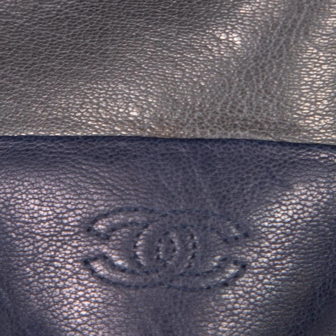 De las mujeres Chanel Botines con puntera de piel gris marino Talla IT 37 en venta