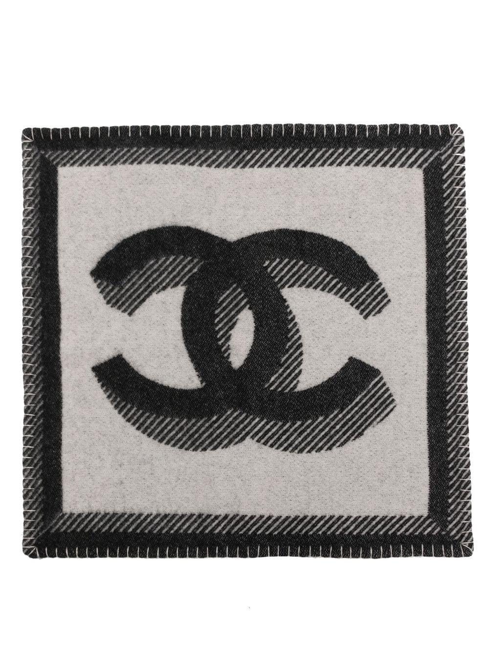 Pairing perfectly with the Chanel Logo-Jacquard Wool blanket, this Chanel pillowcase is the perfect piece to add a little bit of luxury into your home. With the iconic double CC at the centre, the brand really shines through in a beautiful Wool and