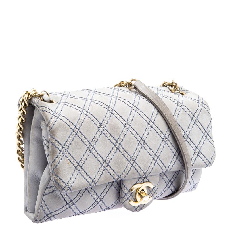 Chanel Grey Metallic Stitch Leather Small Classic Flap Bag In Good Condition In Dubai, Al Qouz 2