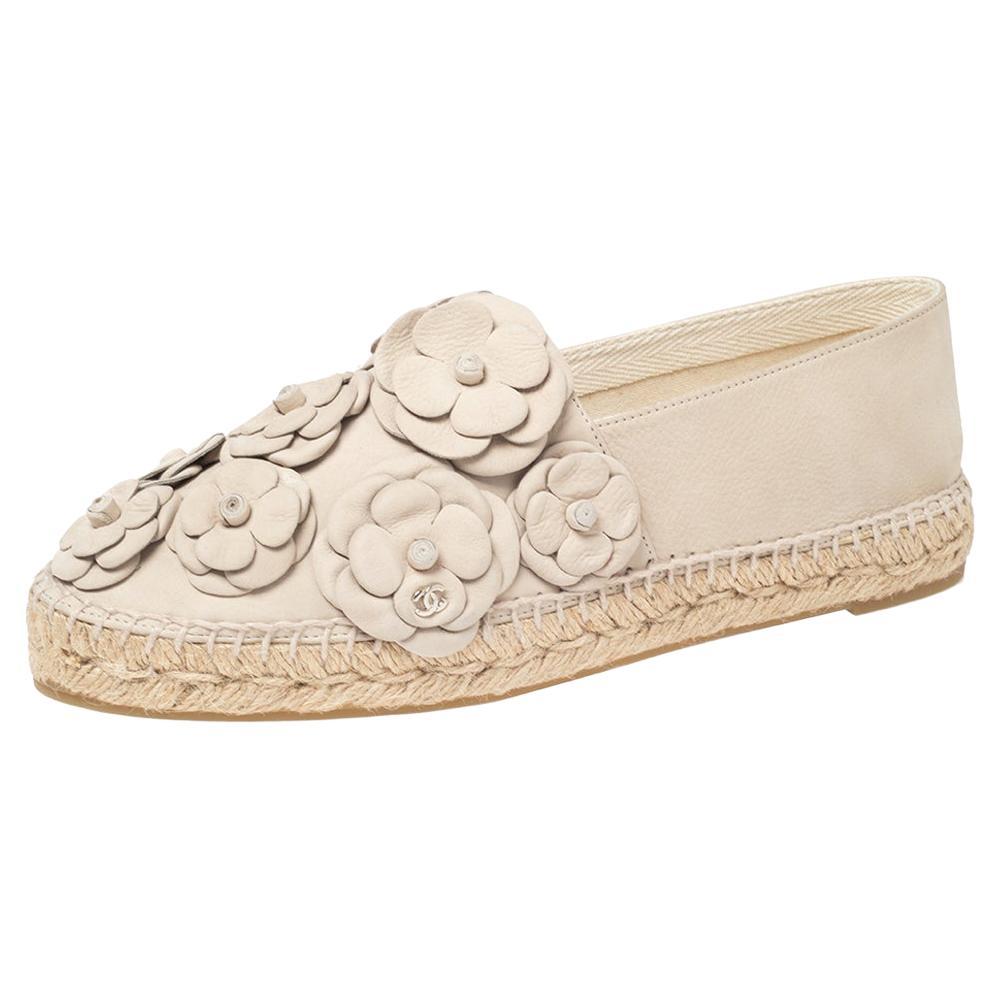 Chanel Grey Nubuck CC Camellia Espadrilles Size 41