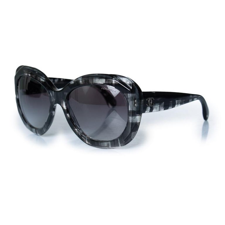 Chanel, Grey oversized sunglasses For Sale at 1stDibs