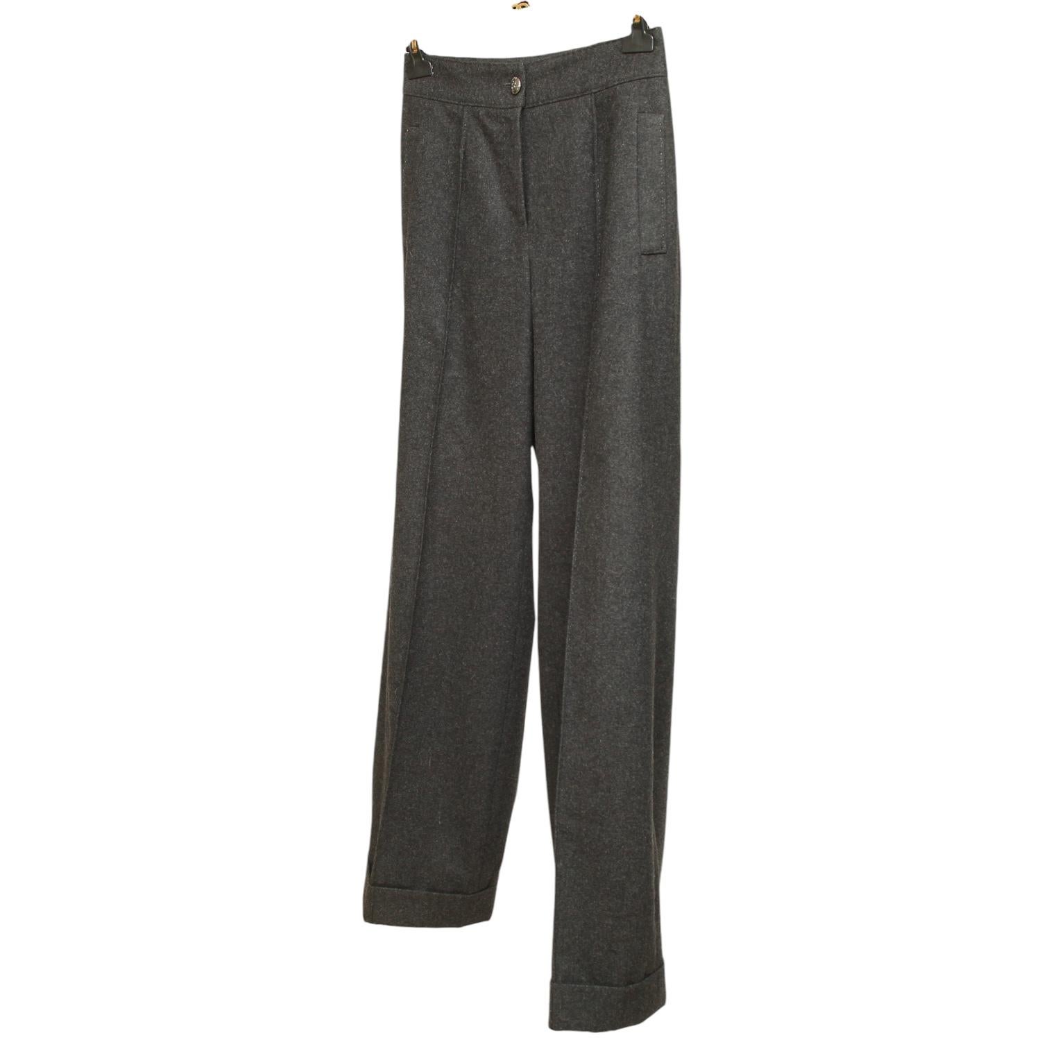 Black CHANEL Pants Grey Trousers Wide Leg Wool Cuffed Silver Button Silk Lining Sz 40 For Sale