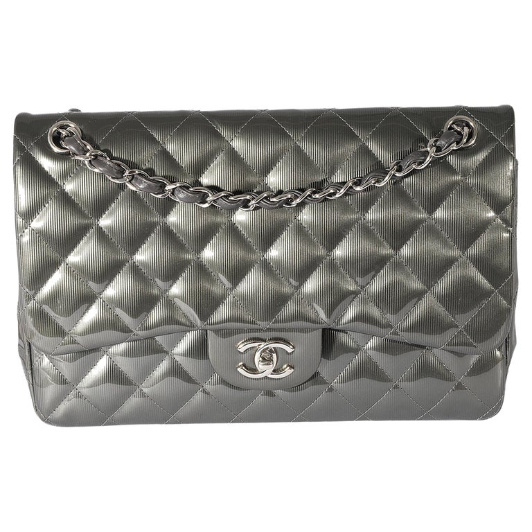 Chanel Pre-owned Medium Glitter Double Flap Shoulder Bag - White