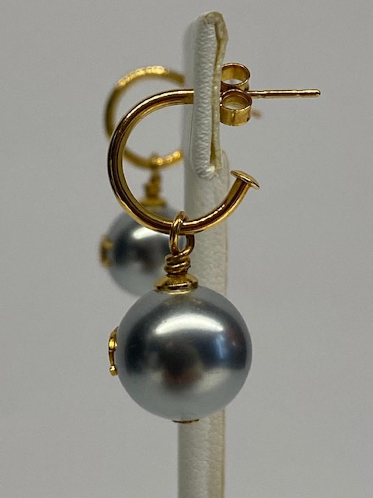 Chanel Grey Pearl Dangle Earrings In Good Condition In New York, NY
