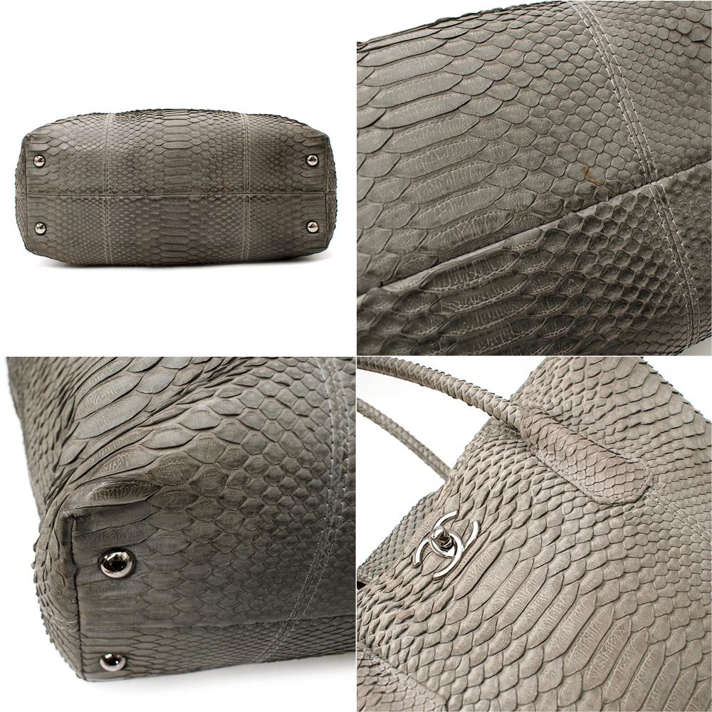 Chanel Grey Python Executive Cerf Tote Bag In Excellent Condition For Sale In London, GB