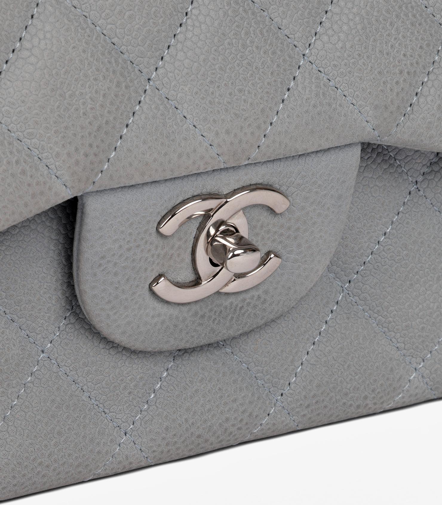 Chanel Grey Quilted Caviar Suede Jumbo Classic Double Flap Bag In Excellent Condition For Sale In Bishop's Stortford, Hertfordshire