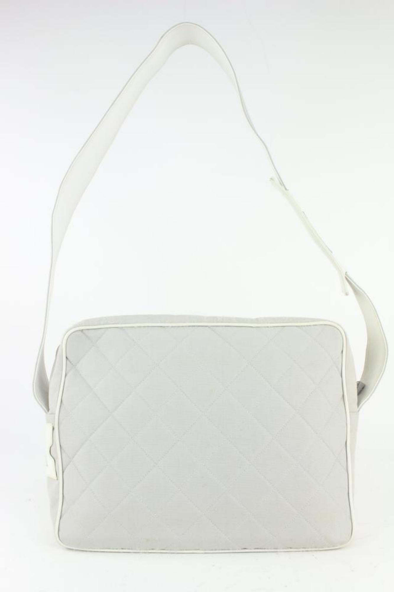 Chanel Grey Quilted CC Sports Logo Shoulder Bag 6CC1015 In Fair Condition For Sale In Dix hills, NY