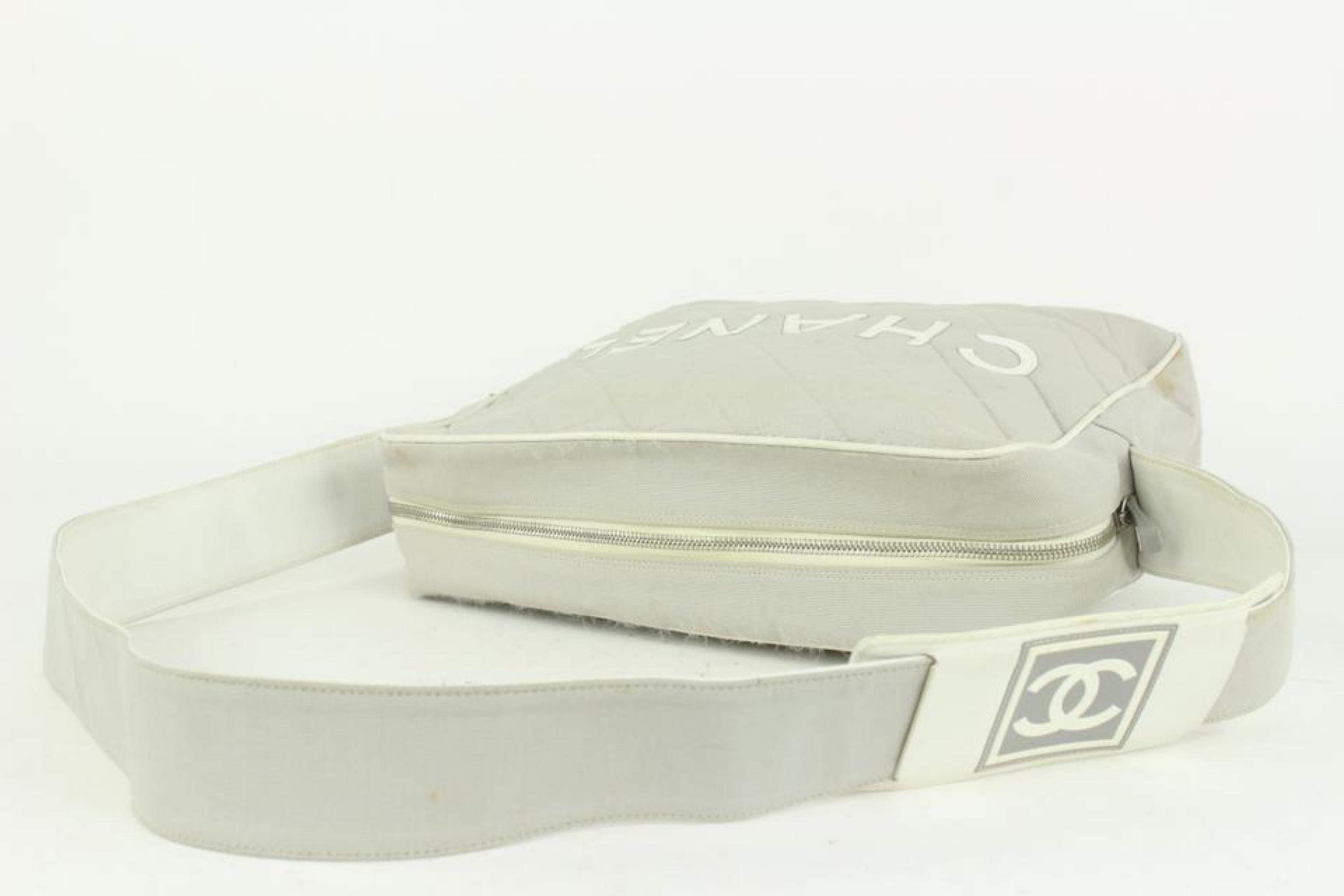 Chanel Grey Quilted CC Sports Logo Shoulder Bag 6CC1015 For Sale 1