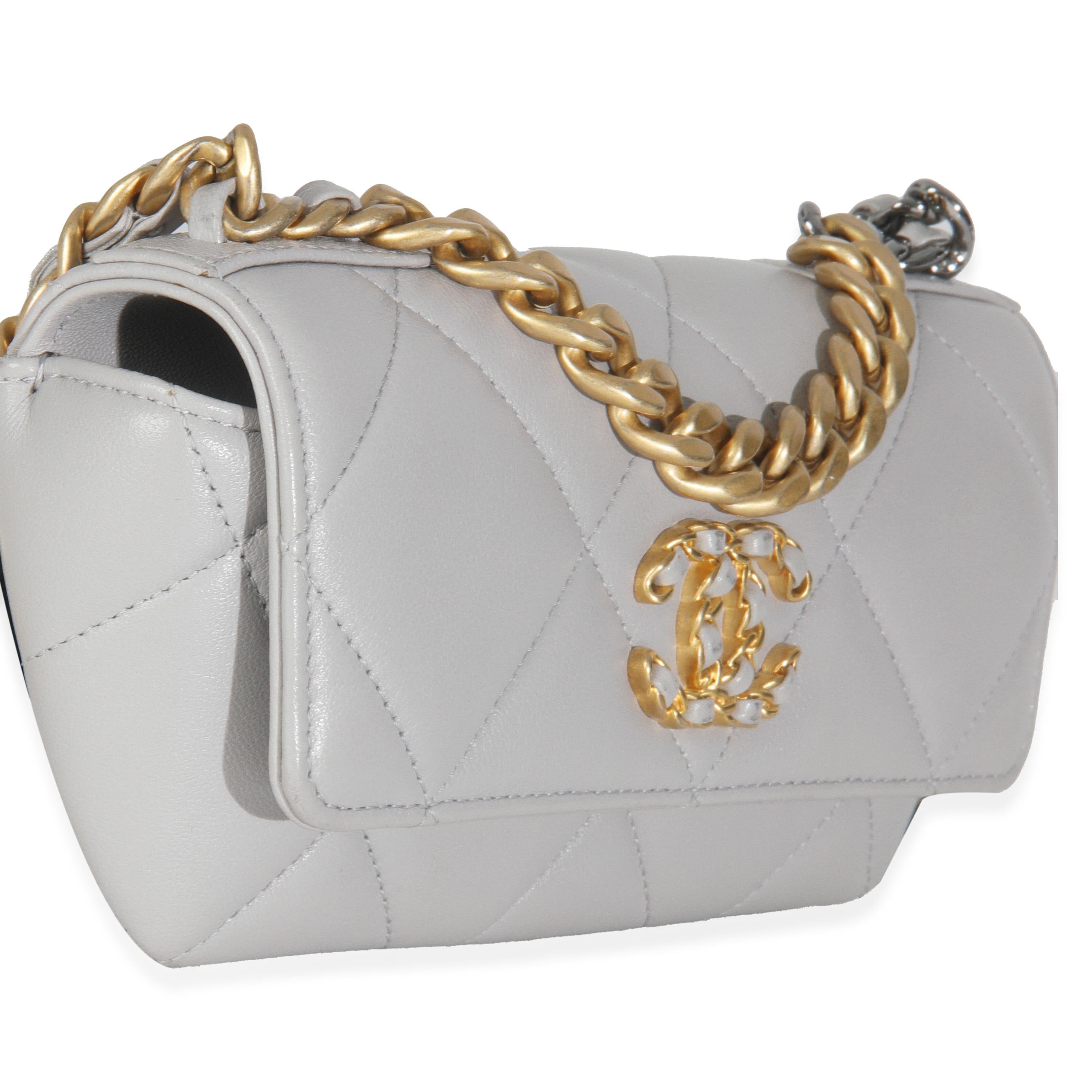 Chanel Grey Quilted Lambskin Chanel 19 Sunglasses Case With Chain In Excellent Condition For Sale In New York, NY