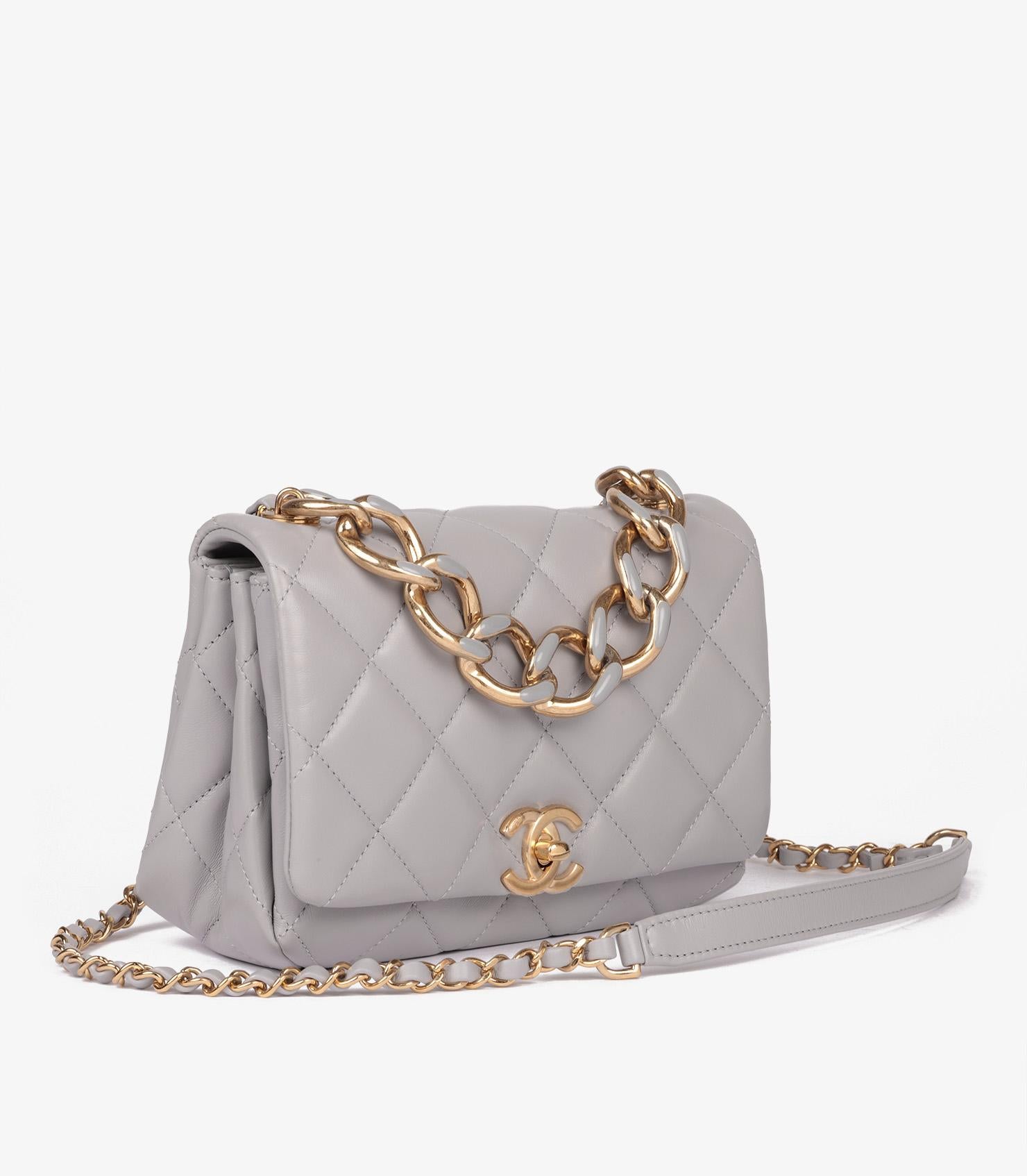 Chanel Grau Gestepptes Lammfell Colour Match Mini Flap Bag im Zustand „Hervorragend“ im Angebot in Bishop's Stortford, Hertfordshire