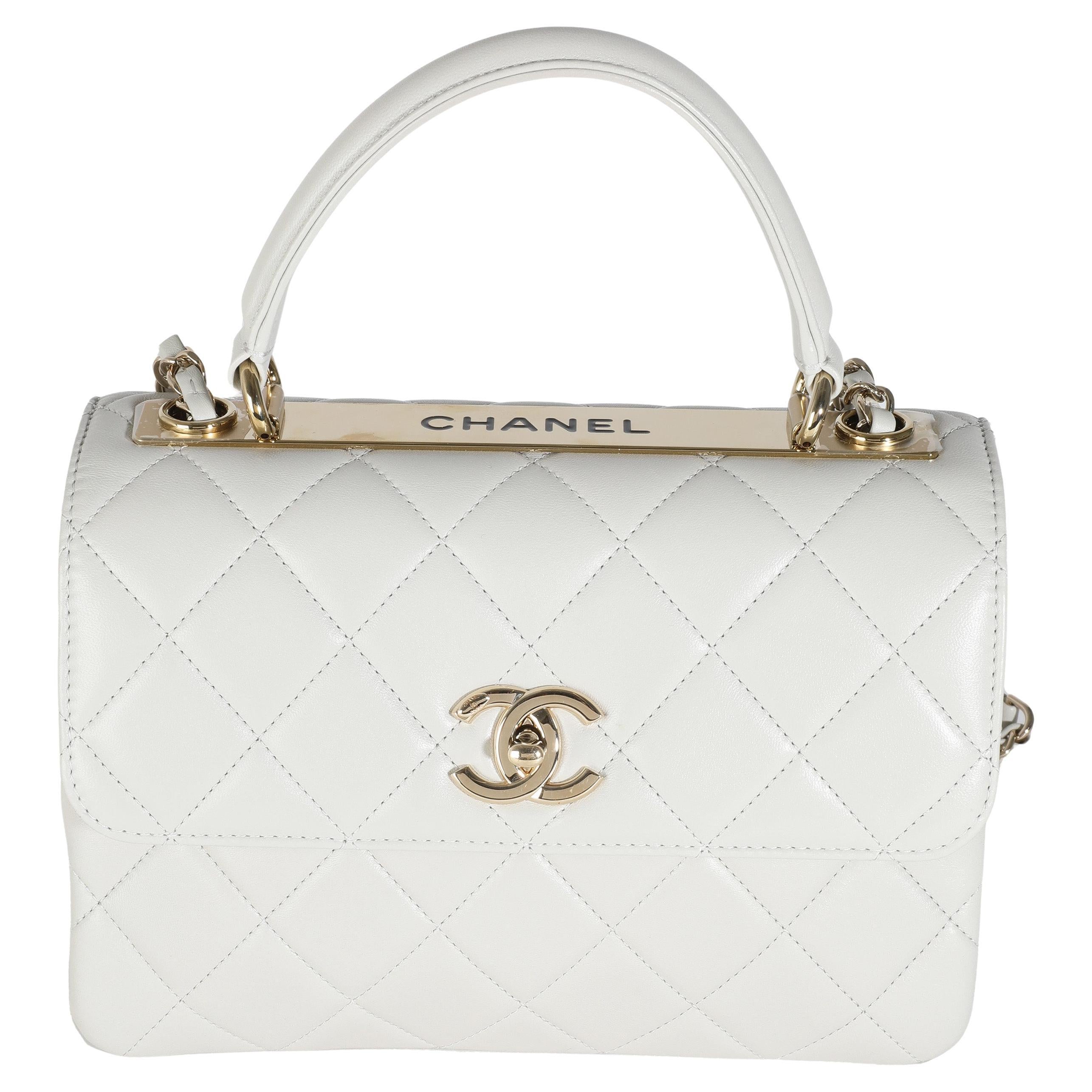 Chanel - Petit sac à rabat tendance CC à poignée supérieure en cuir d'agneau matelassé gris
