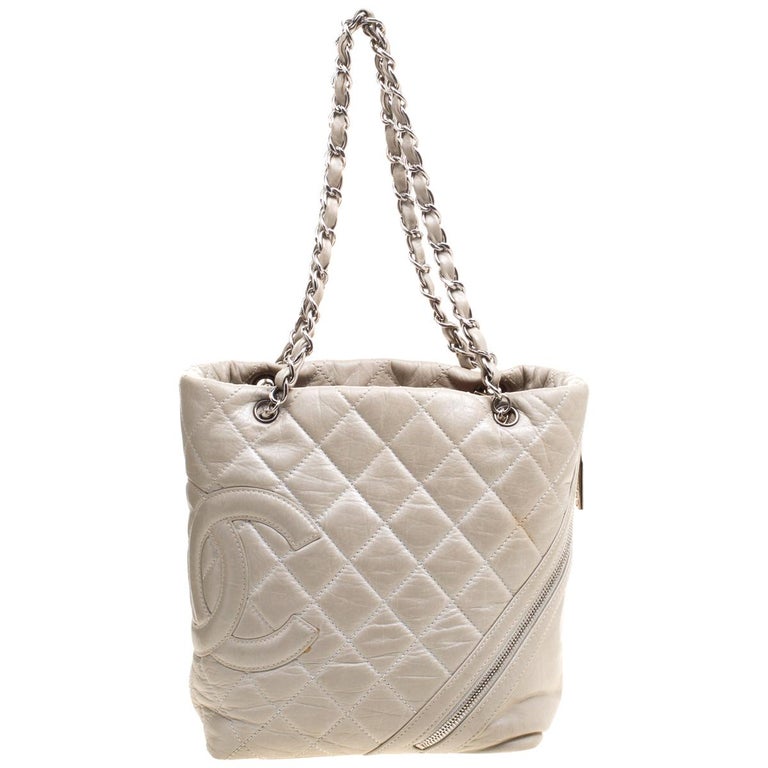 Chanel Grey Quilted Leather CC Bucket Bag For Sale at 1stDibs | chanel ...