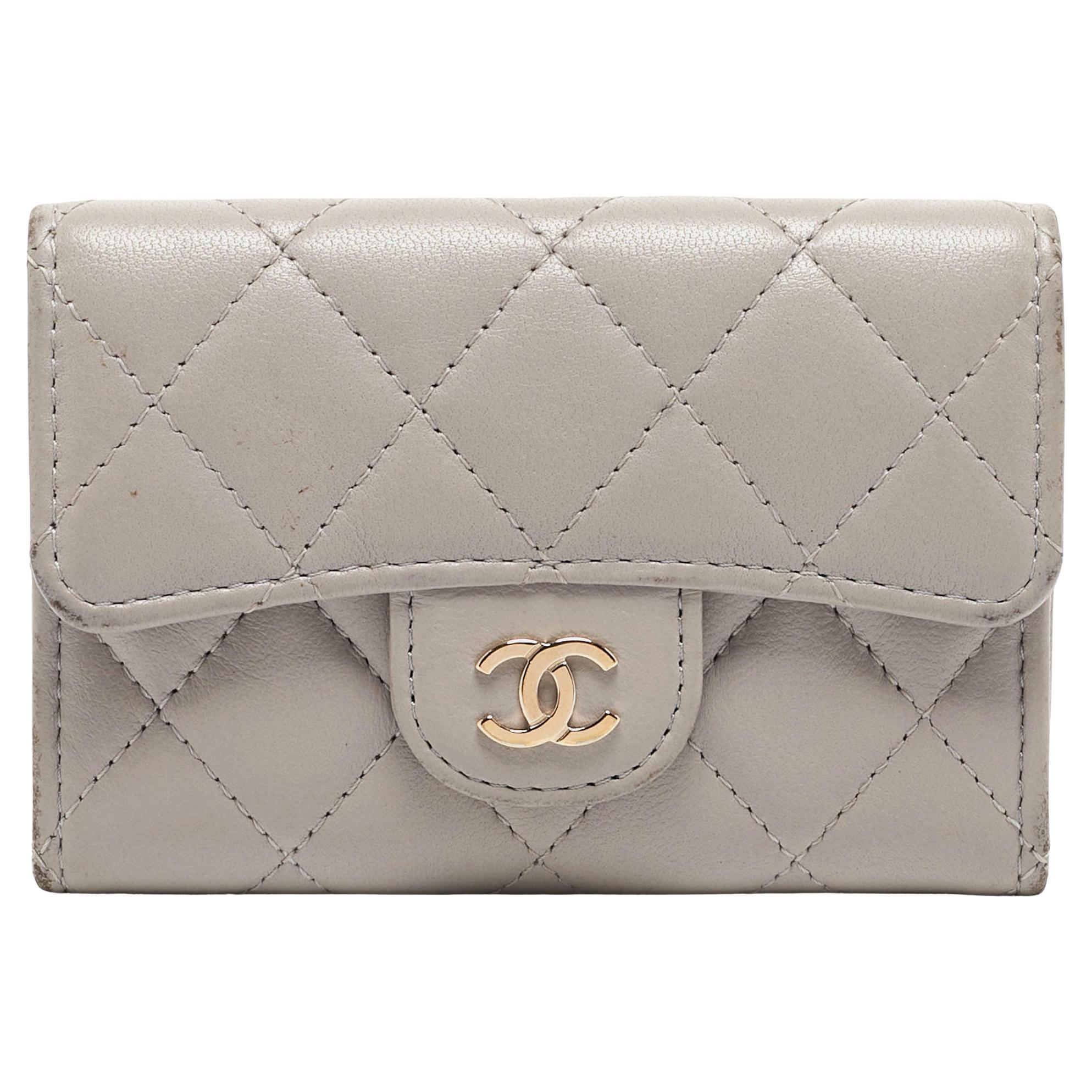 Chanel Grey Quilted Leather Flap Card Holder For Sale