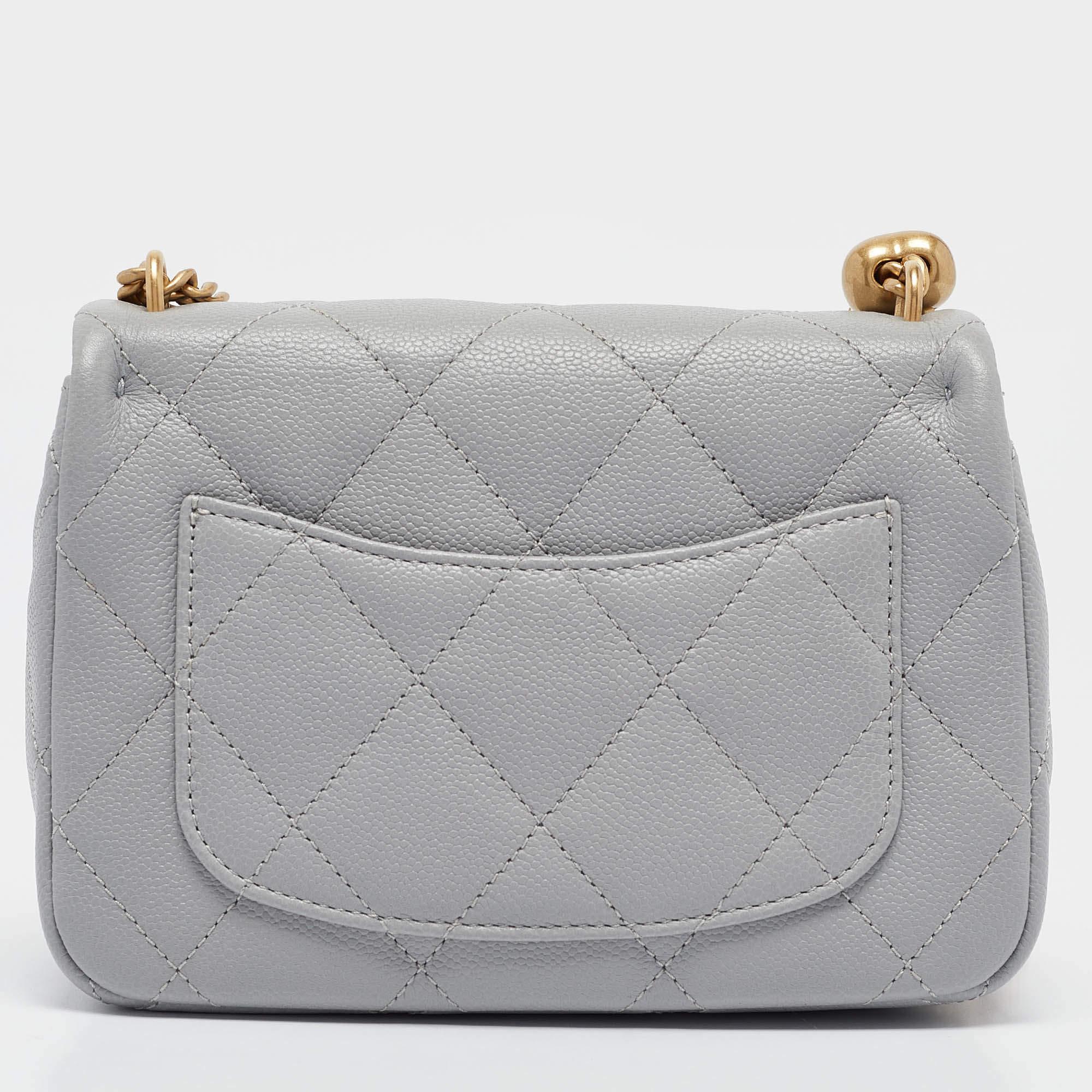 Chanel Grey Quilted Leather Mini Sweetheart Flap Bag In New Condition For Sale In Dubai, Al Qouz 2