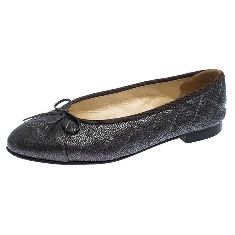 Chanel Grey Quilted Textured Leather CC Bow Ballet Flats Size 36.5