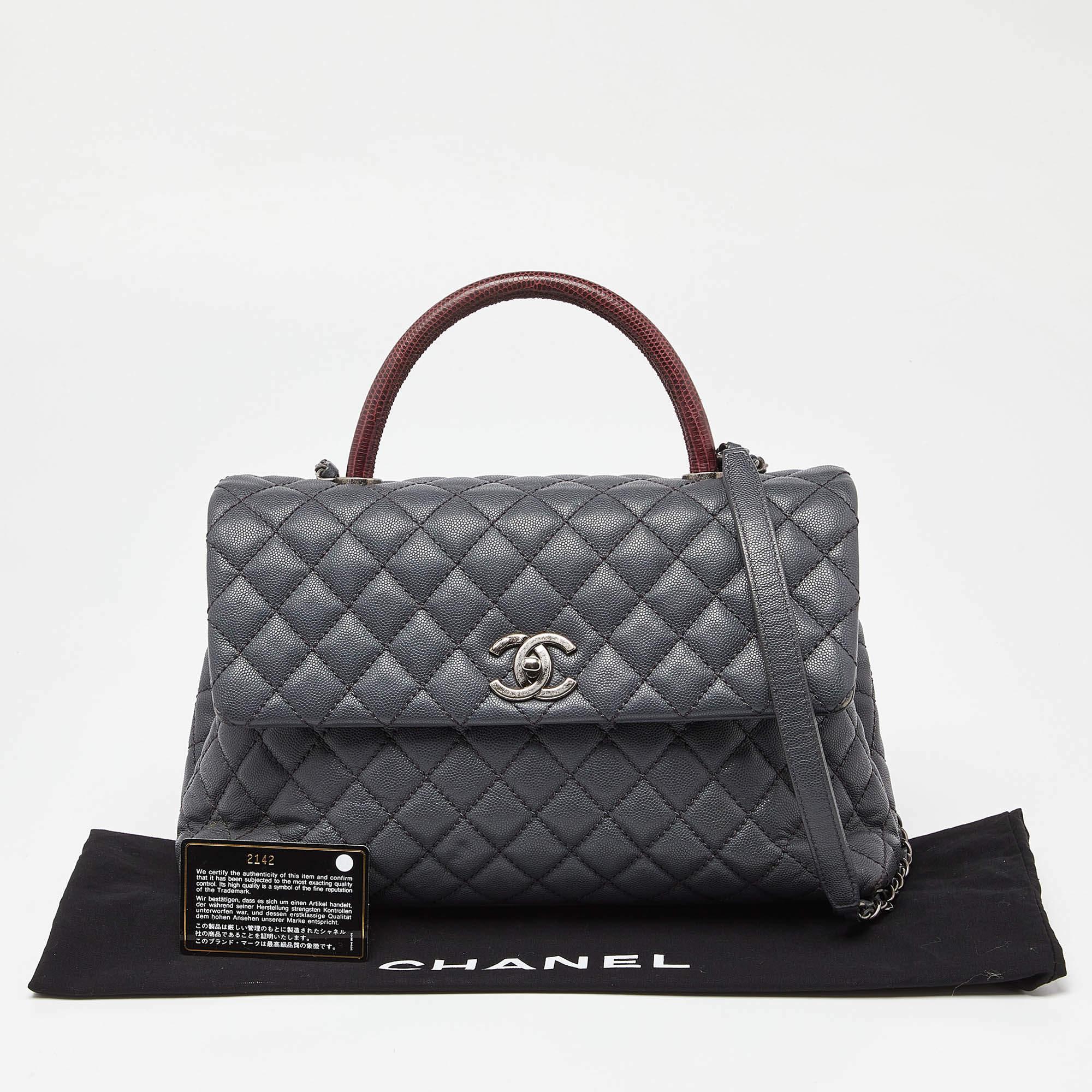 Chanel Medium Coco Top Handle Bag aus grauem/rotem Kaviarleder und Eidechsenleder 9