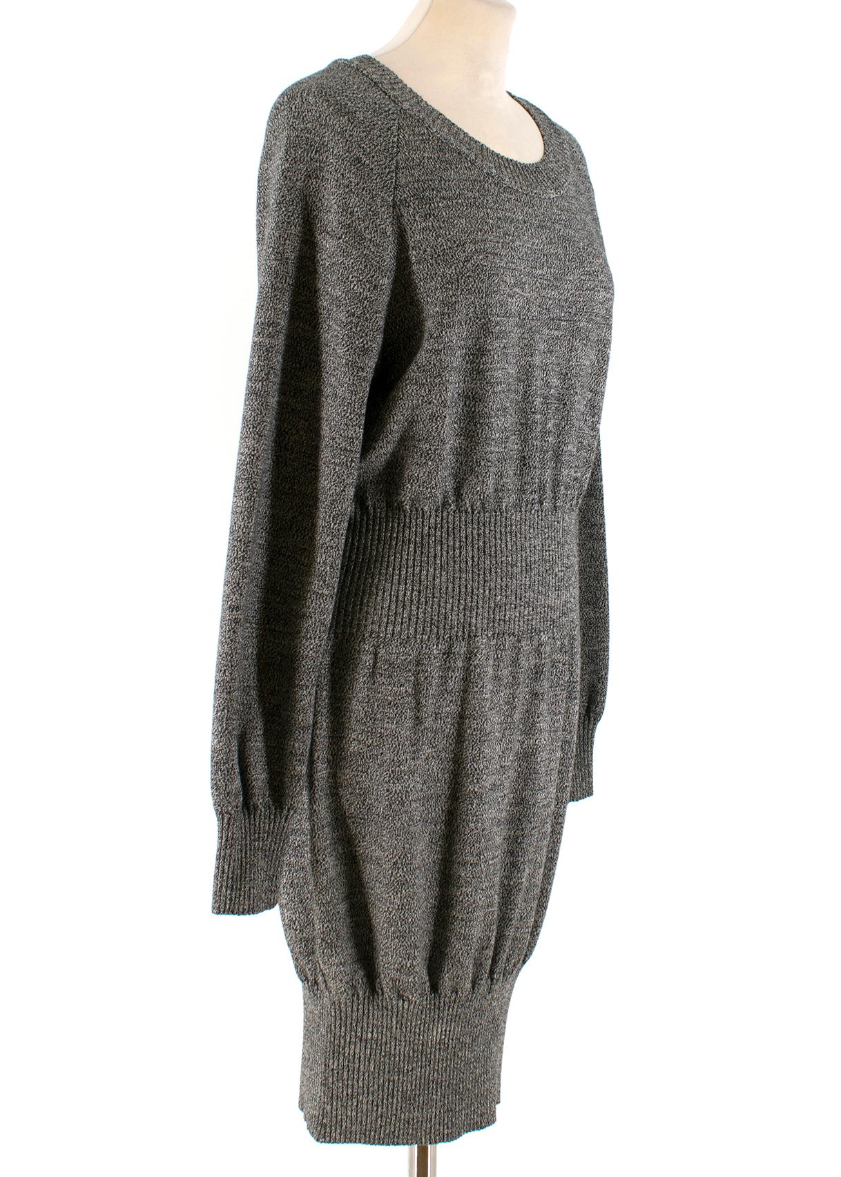 Chanel Grey Ribbed-Waist Wool-Knit Dress

-Grey knit dress 
-Long sleeves
-Ribbed-knit hemline, cuffs, collar and waistband
-Back button closure
-Silver tone embossed buttons

Please note, these items are pre-owned and may show signs of being stored