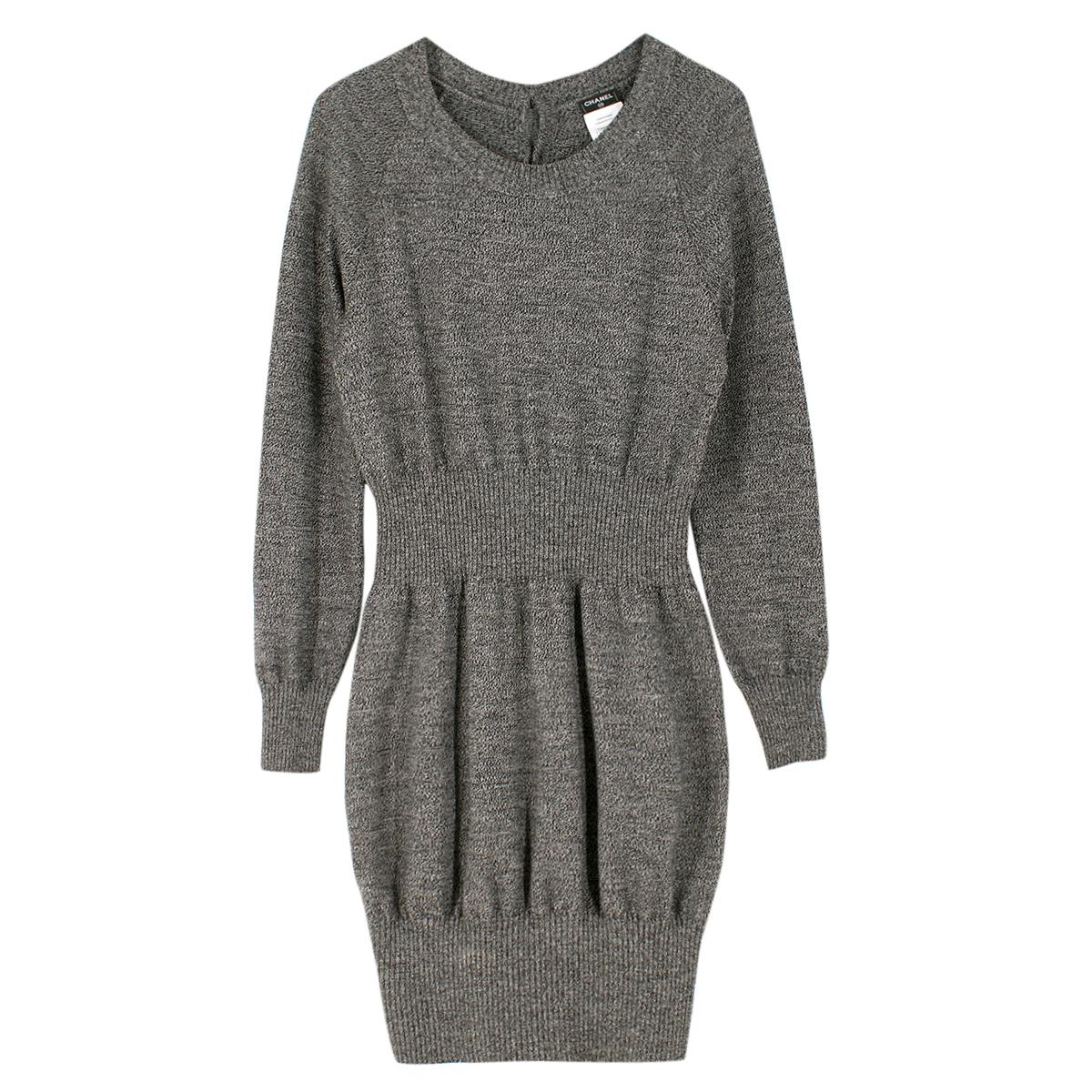 Chanel Grey Ribbed-Waist Wool-Knit Dress US 12 In Excellent Condition In London, GB