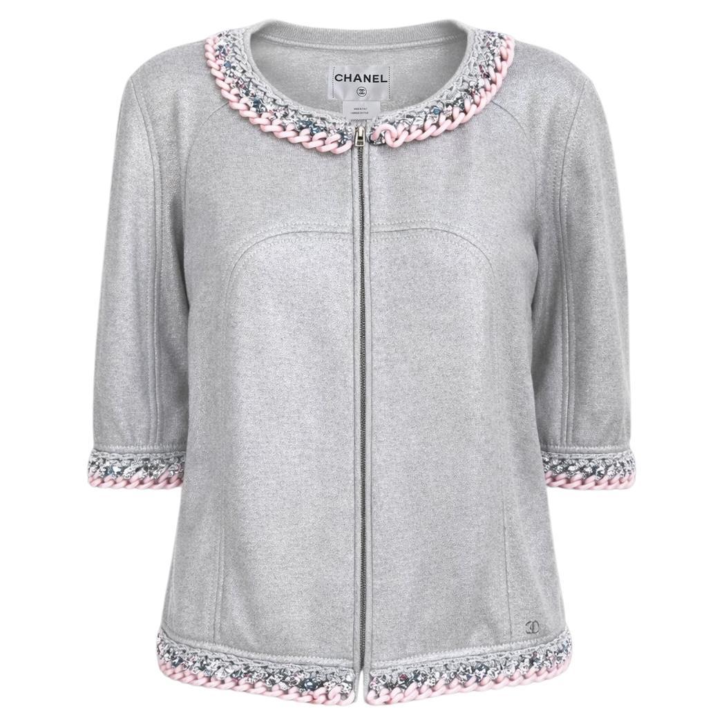 CHANEL Grey Silver Cardigan with Chain Link Trim 40 FR im Angebot