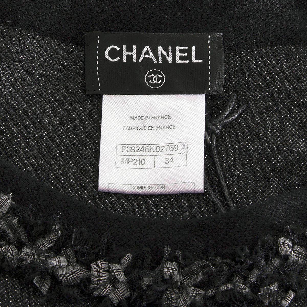 CHANEL grey & silver cashmere 2010 10A LUREX SLEEVELESS SHEATH Dress 34 XXS For Sale 3