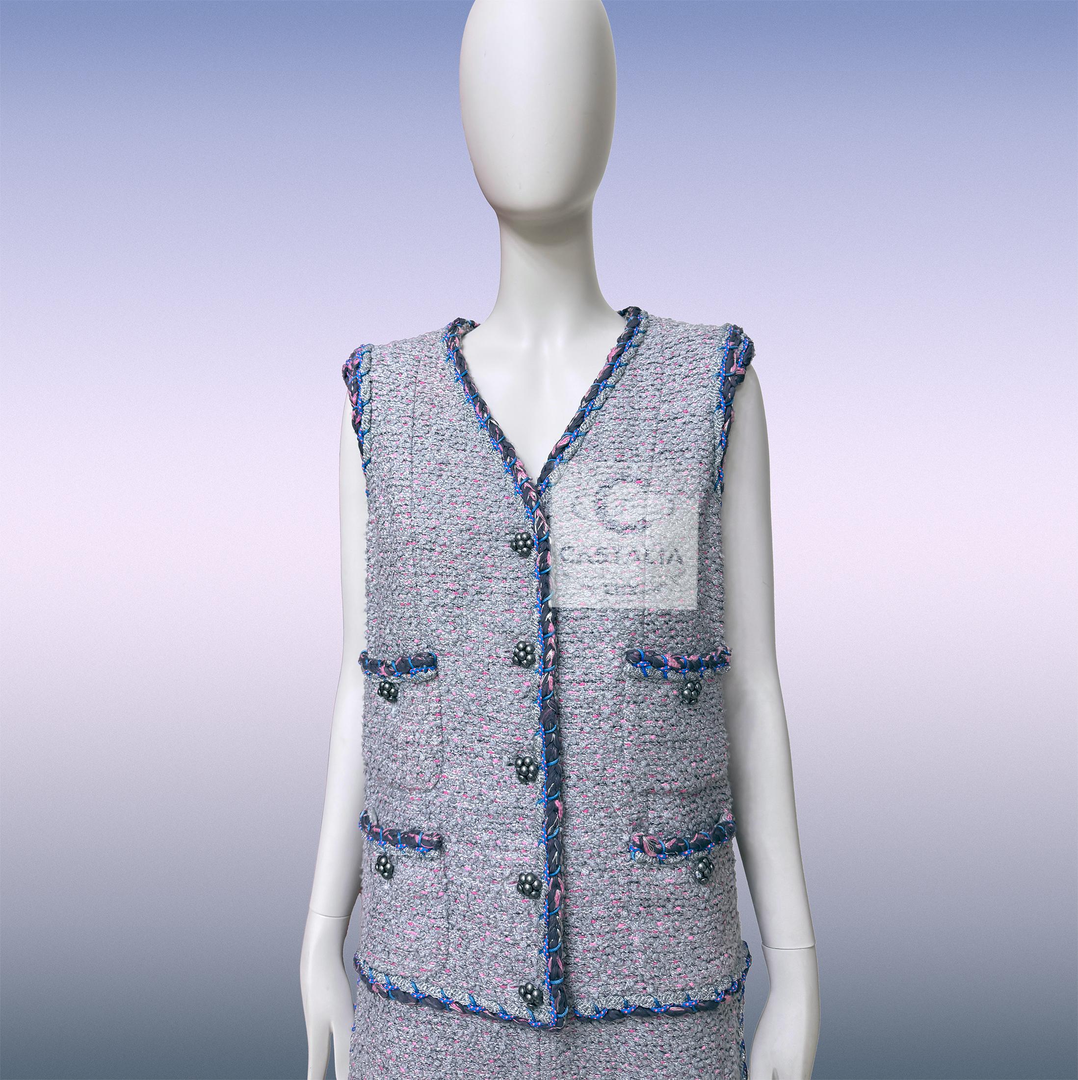Chanel  Graues ärmelloses Tweed-Kleid 40 FR im Angebot 10