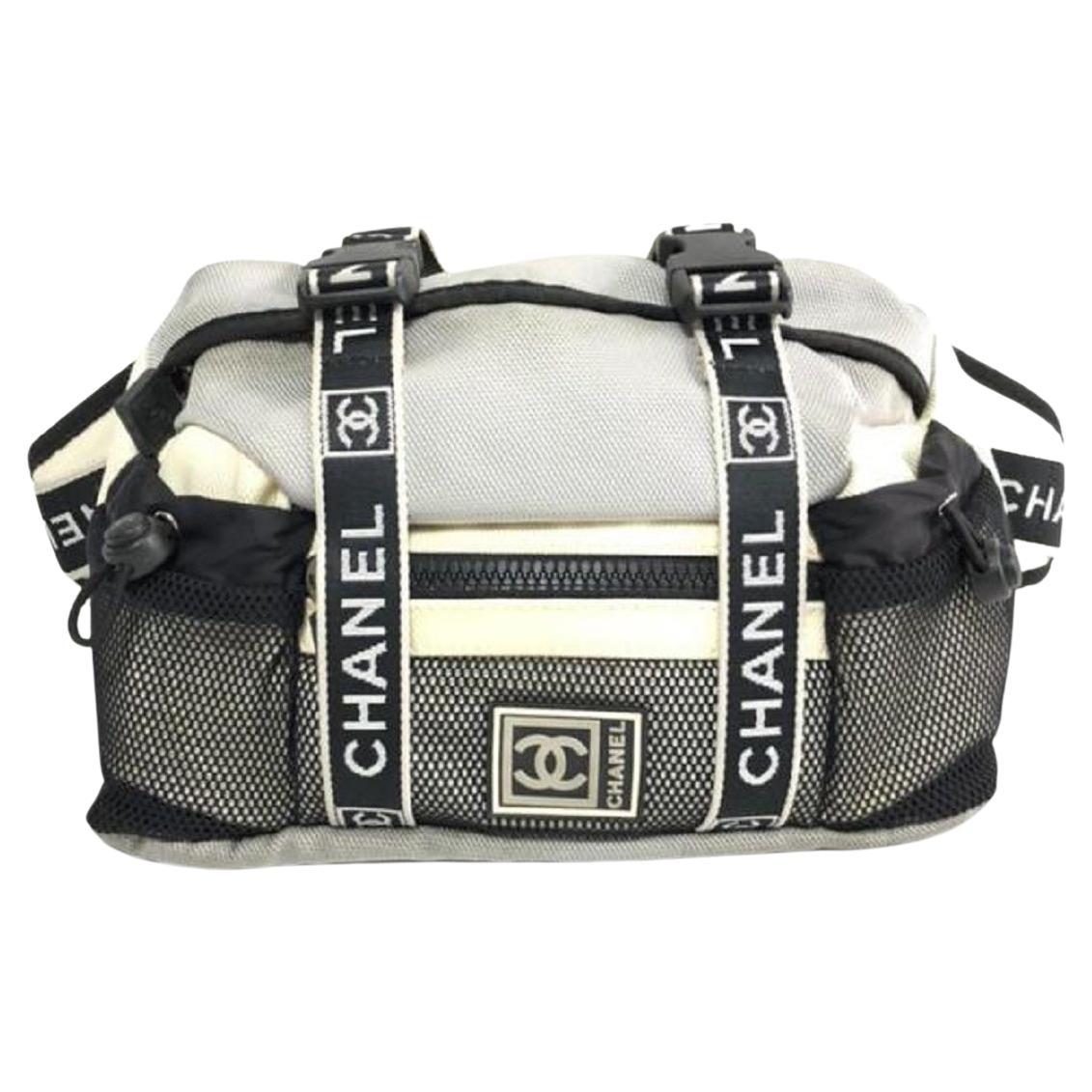 CHANEL Chanel sports Waist Bag Nylon White CC Auth gt2707 ref.623431 - Joli  Closet