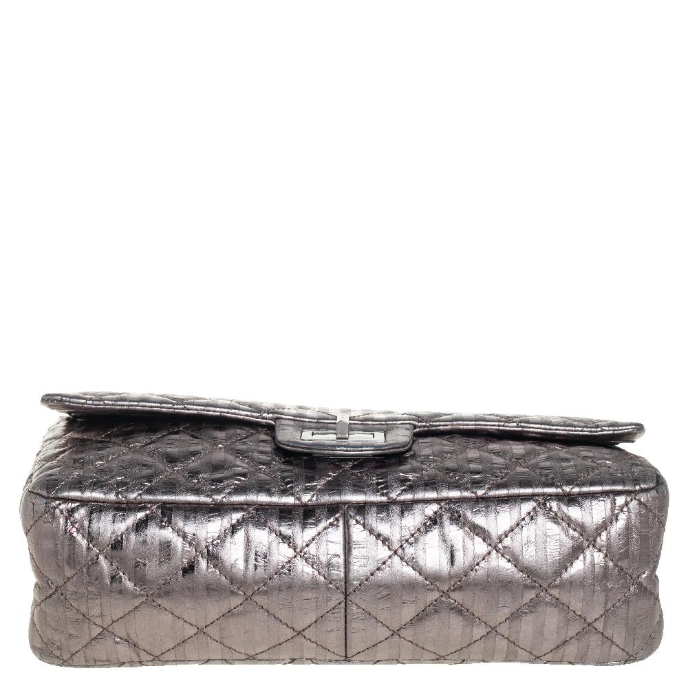 Chanel Grey Striped Quilted Leather Reissue 2.55 Classic 227 Flap Bag In Fair Condition In Dubai, Al Qouz 2